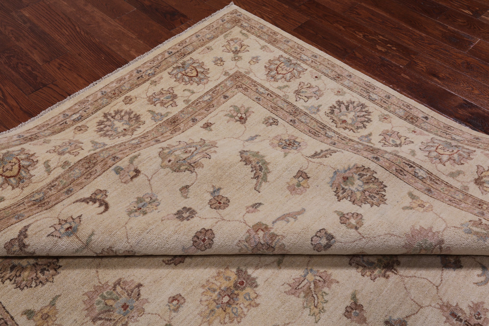 Ivory Persian Handmade Area Rug - 8' 1" X 10' 1"