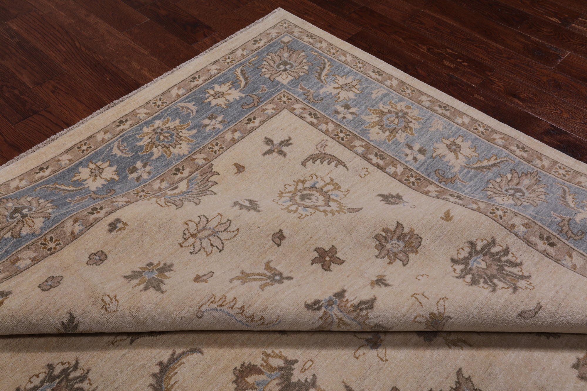 Ivory Persian Hand Knotted Wool Area Rug - 8' 2" X 9' 10"