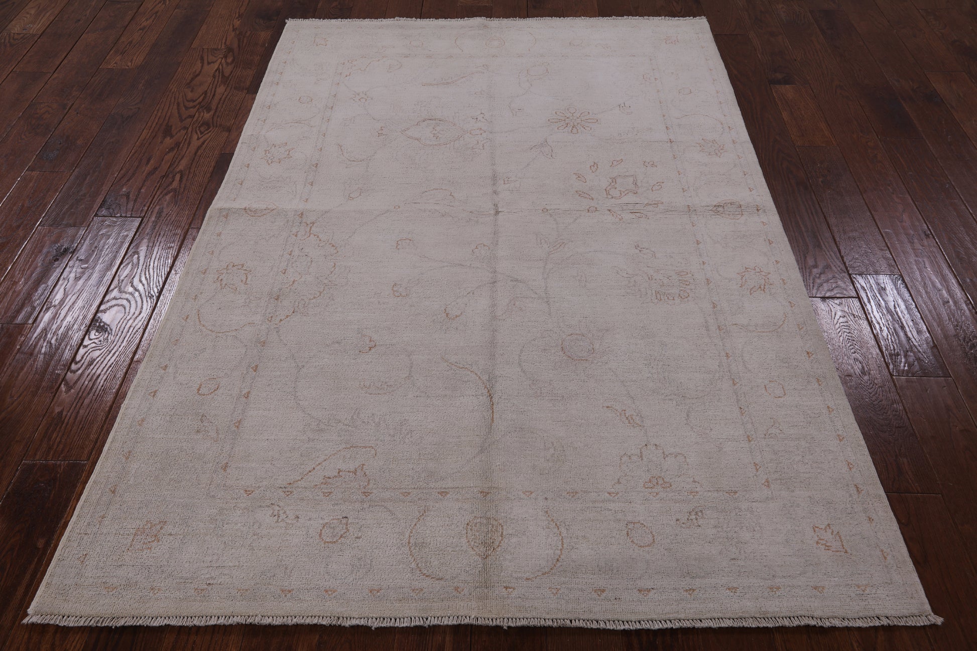Ivory Peshawar White Wash Hand Knotted Rug - 4' 11" X 6' 11" - Golden Nile