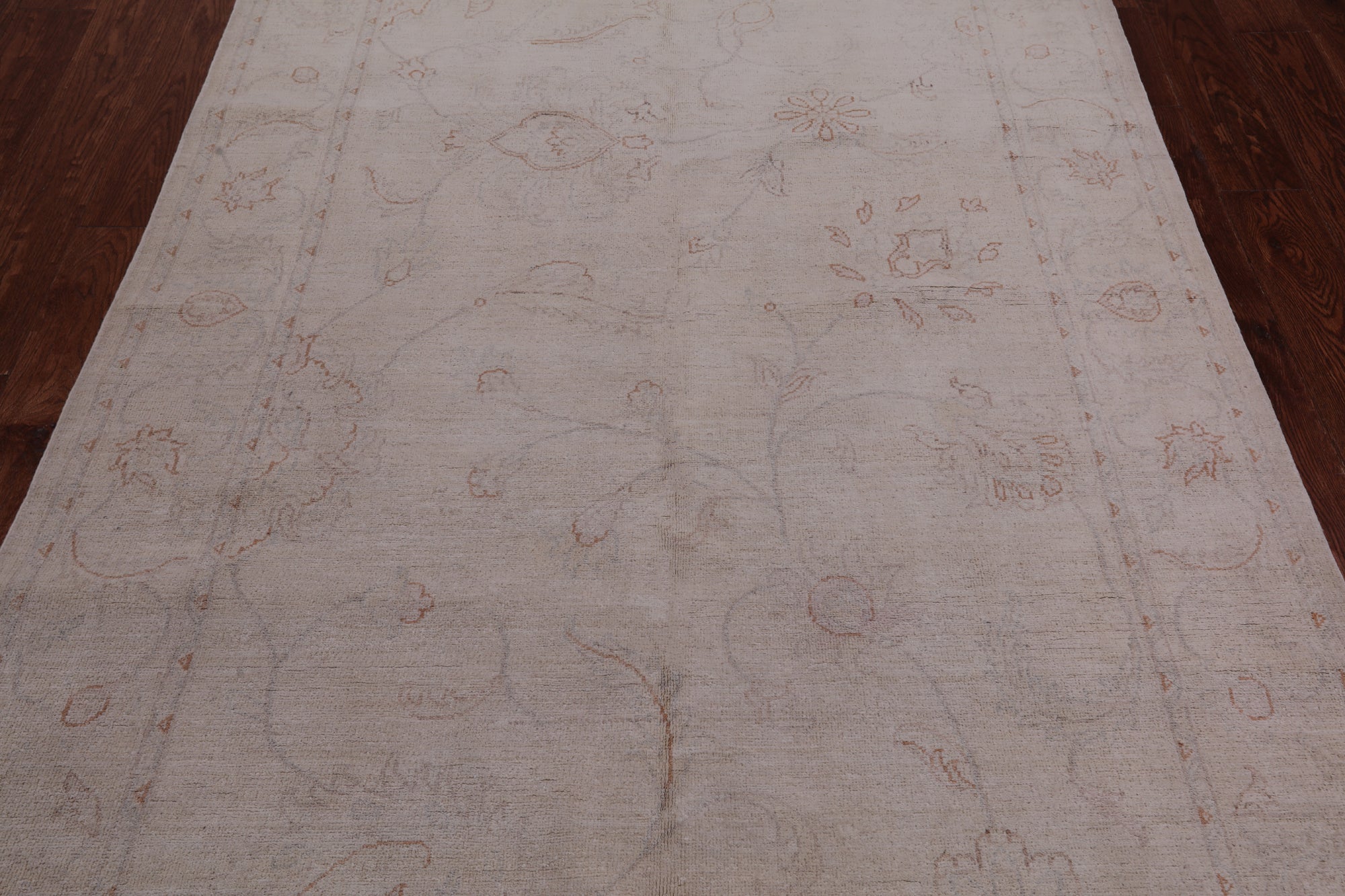 Ivory Peshawar White Wash Hand Knotted Rug - 4' 11" X 6' 11"