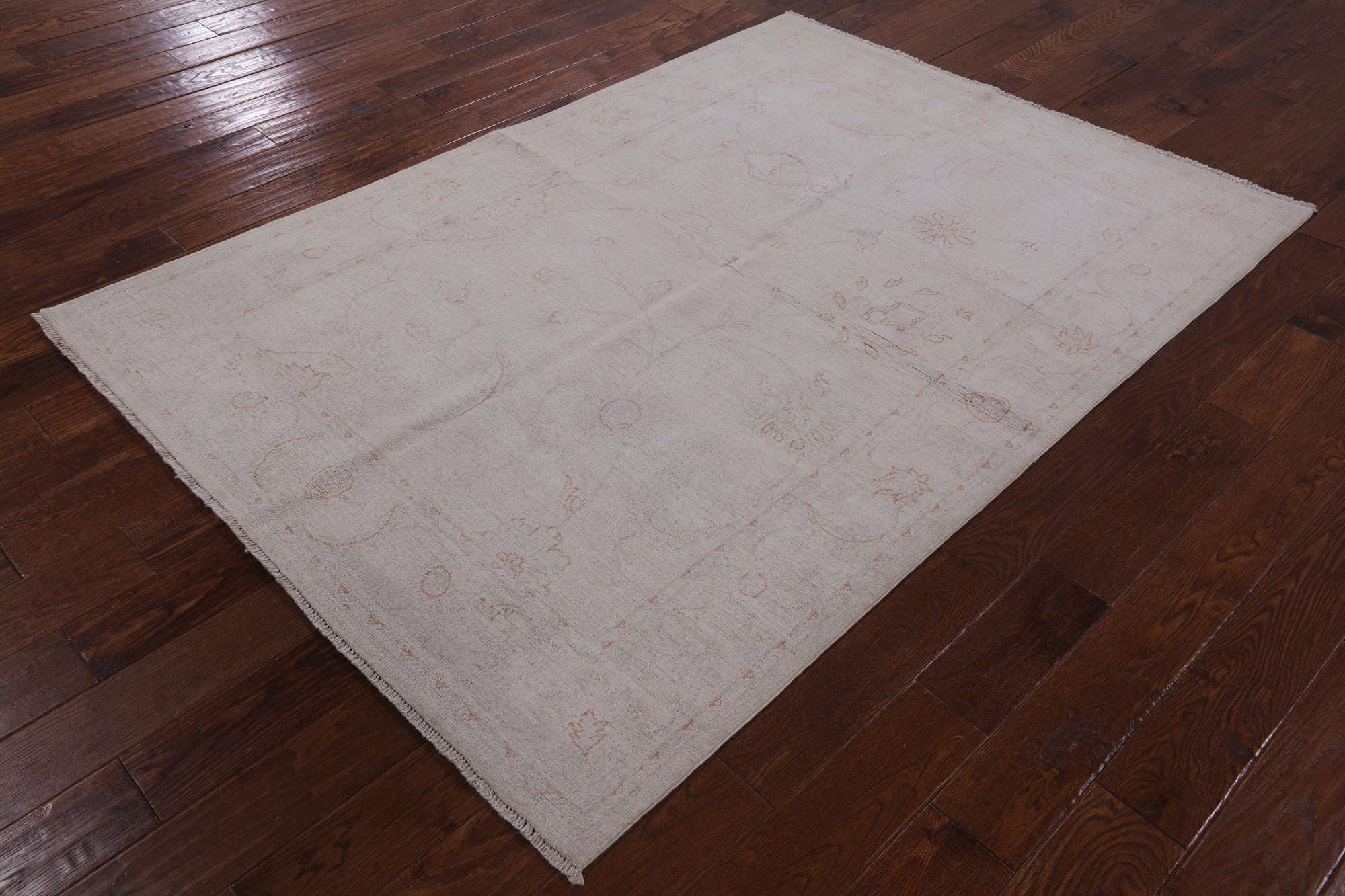 Ivory Peshawar White Wash Hand Knotted Rug - 4' 11" X 6' 11" - Golden Nile