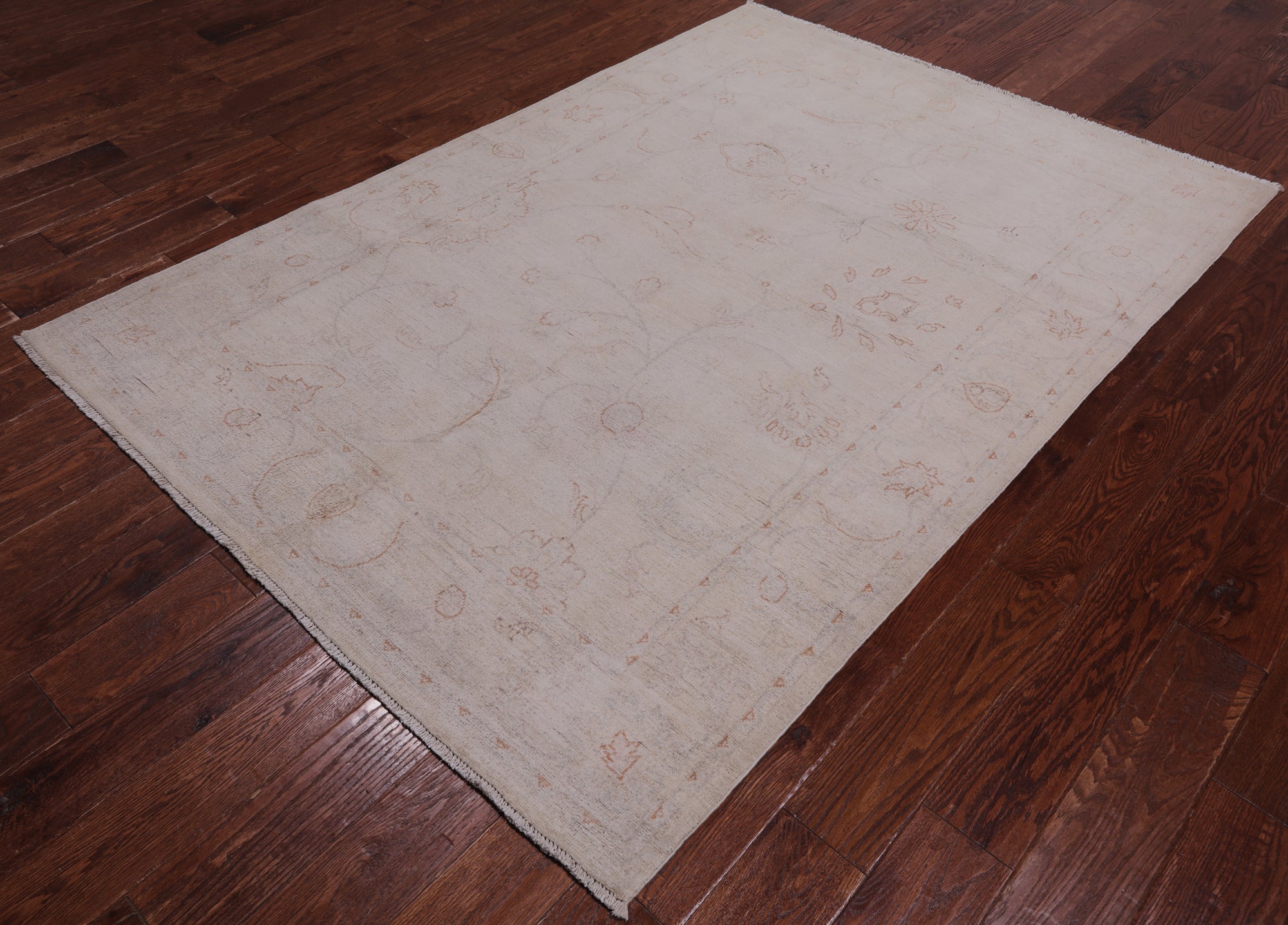 Ivory Peshawar White Wash Hand Knotted Rug - 4' 11" X 6' 11"