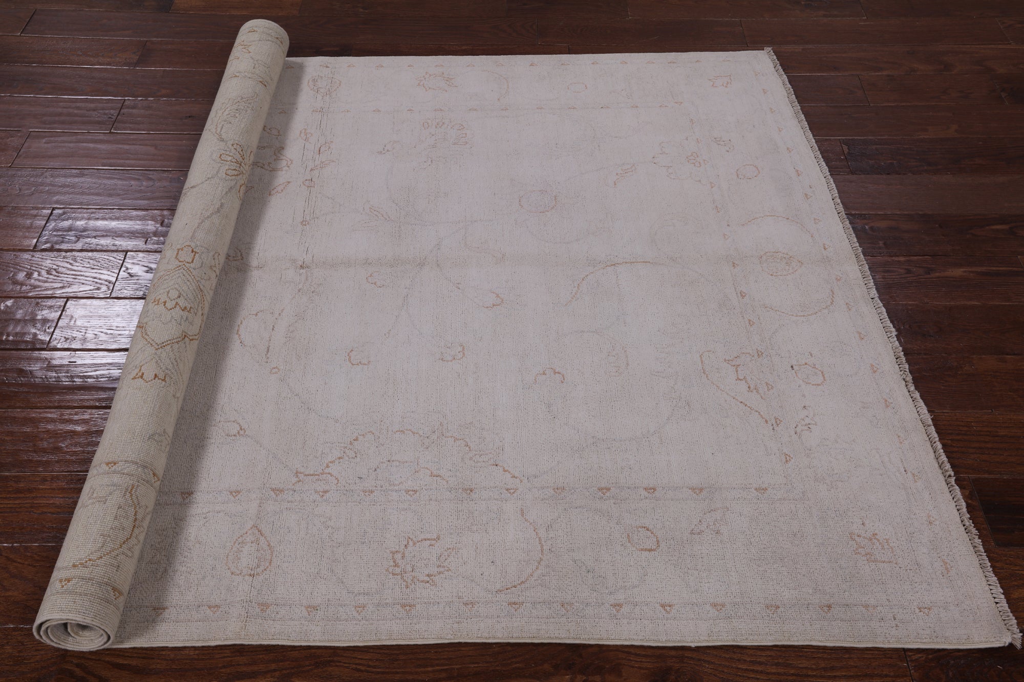 Ivory Peshawar White Wash Hand Knotted Rug - 4' 11" X 6' 11" - Golden Nile