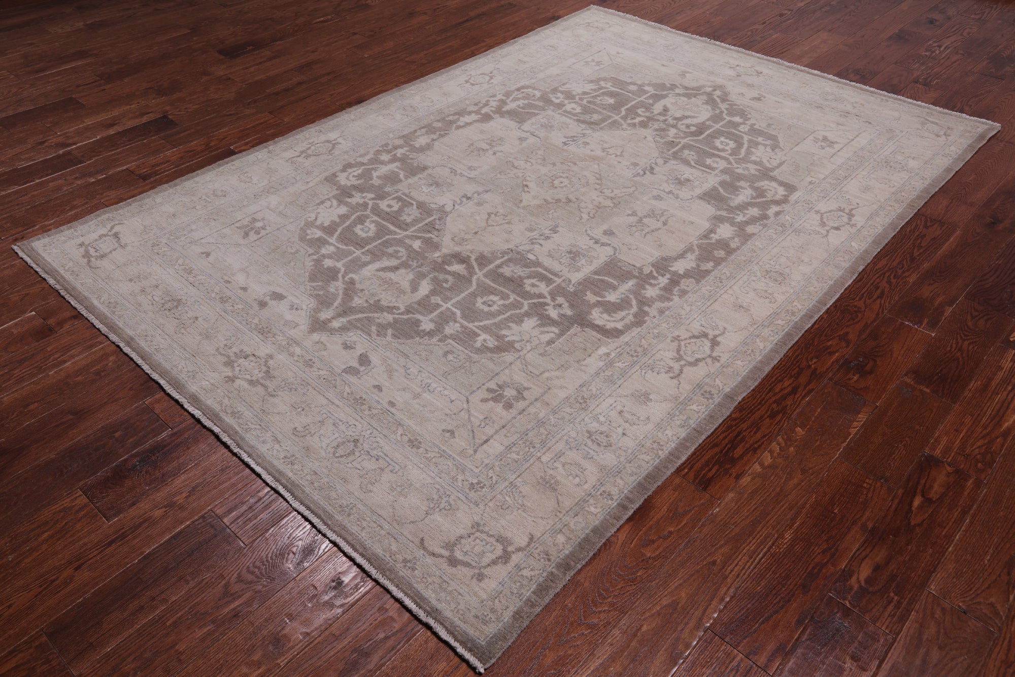 SUPER SALE Persian White Wash Handmade Wool Area Rug - 6' 0" X 8' 9"