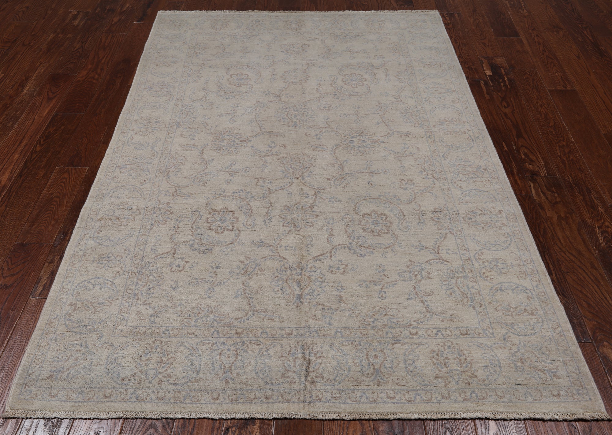 Ivory Peshawar White Wash Handmade Area Rug - 5' 1" X 7' 4"