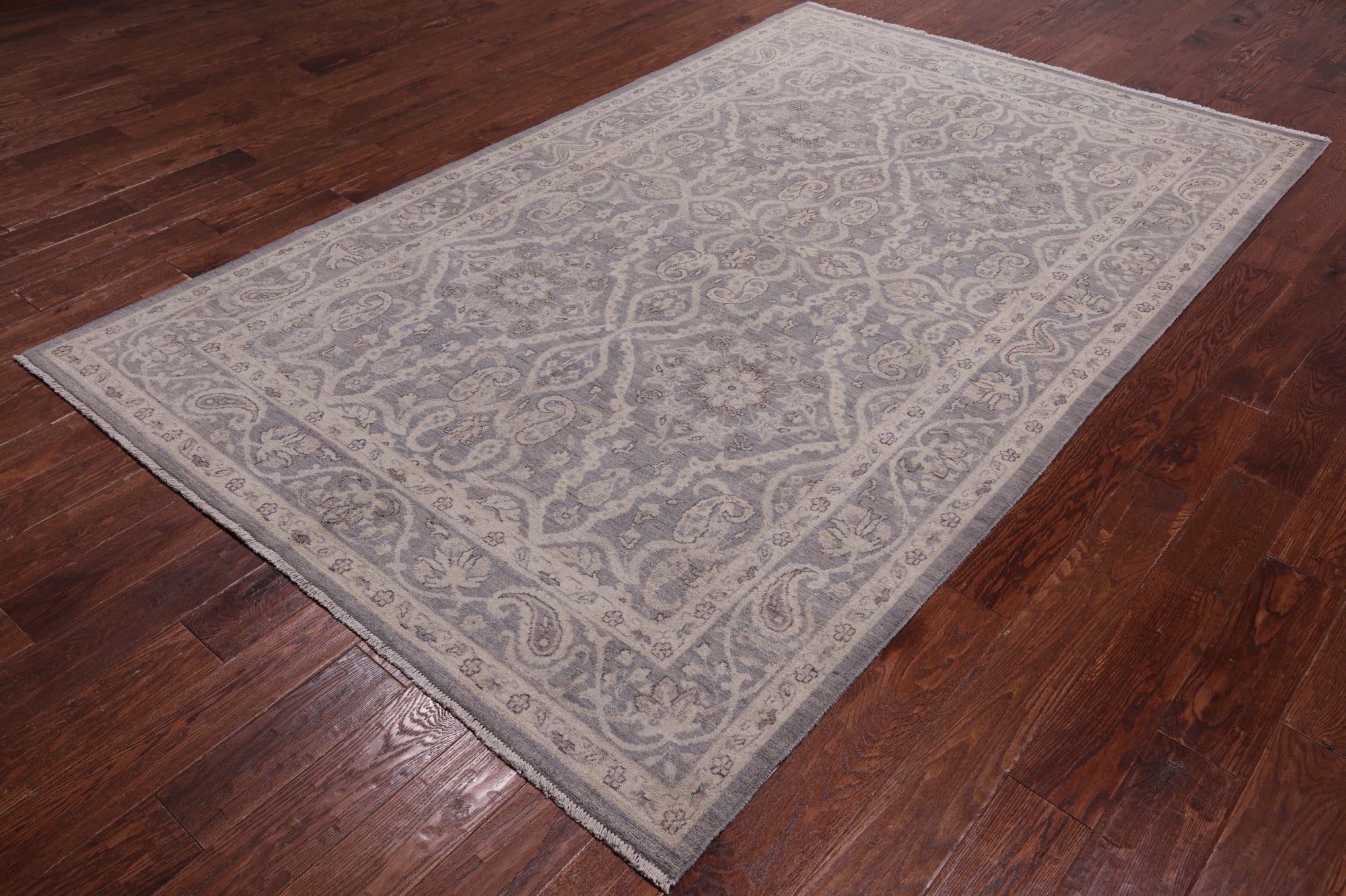 Grey Persian White Wash Wool Area Rug - 5' 10" X 9' 3"