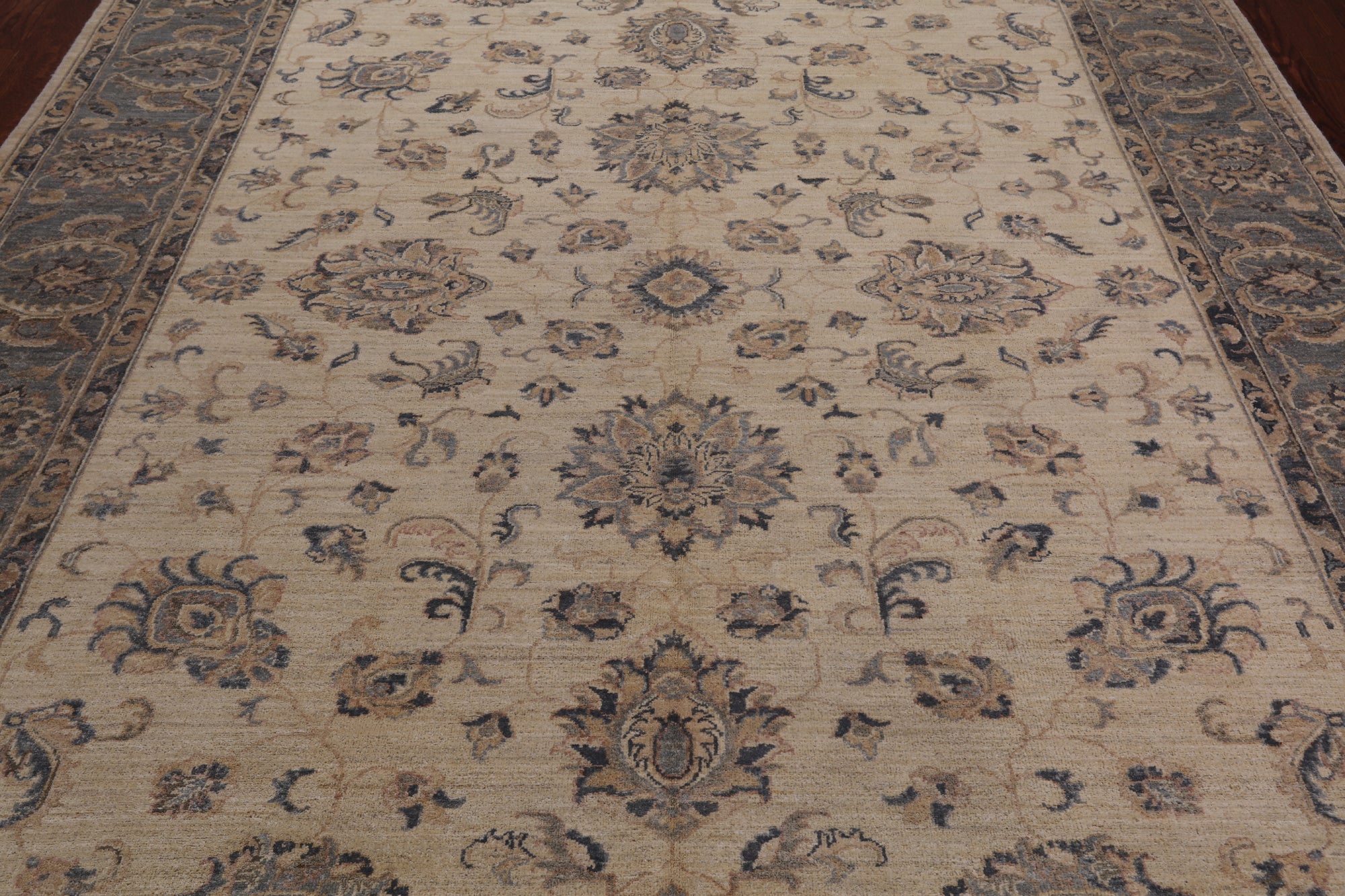 Ivory Peshawar Handmade Wool Rug - 8' 4" X 9' 10"