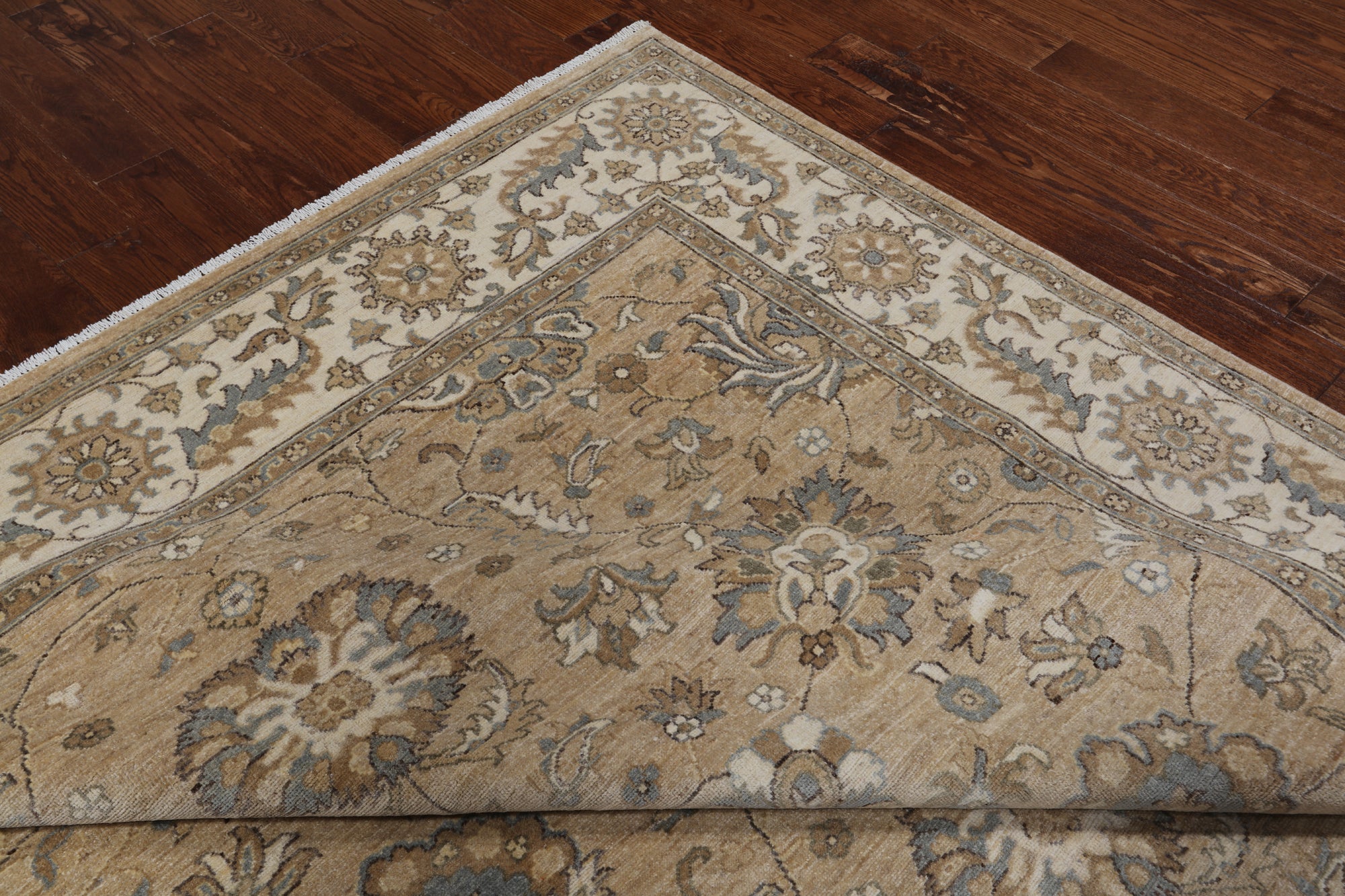 Peshawar Hand Knotted Wool Rug - 8' 0" X 9' 7"