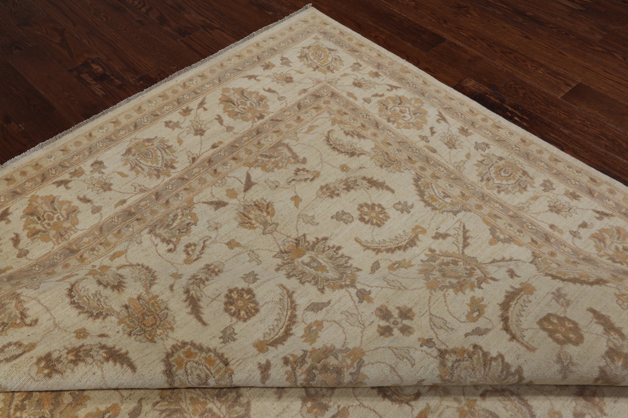 Ivory Peshawar Handmade Wool Rug - 8' 9" X 12' 2"