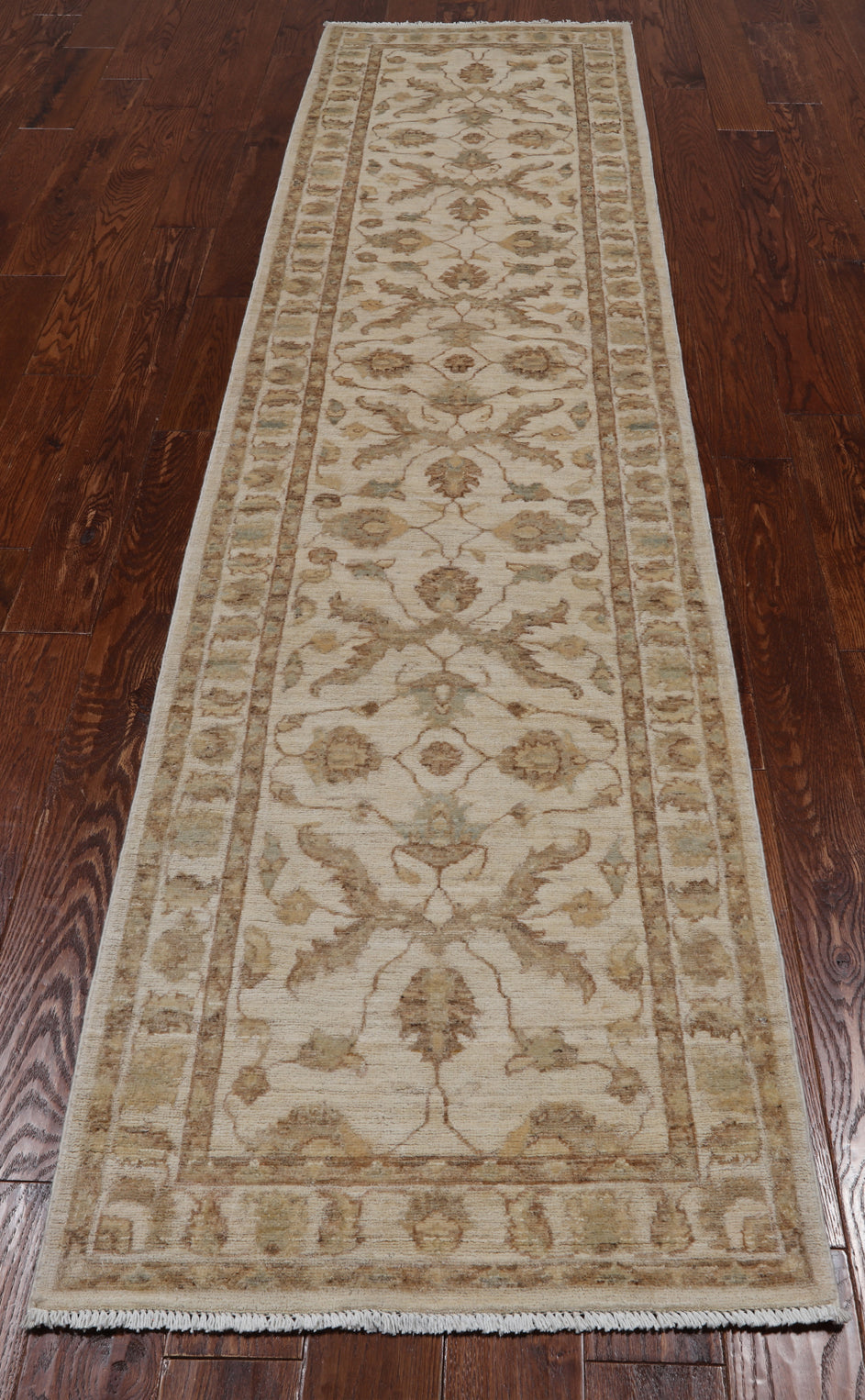 Ivory Peshawar Handmade Wool Runner Rug - 2' 6" X 9' 9"