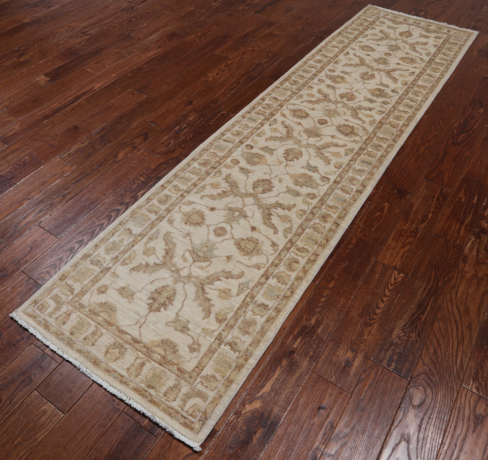 Ivory Peshawar Handmade Wool Runner Rug - 2' 6" X 9' 9"
