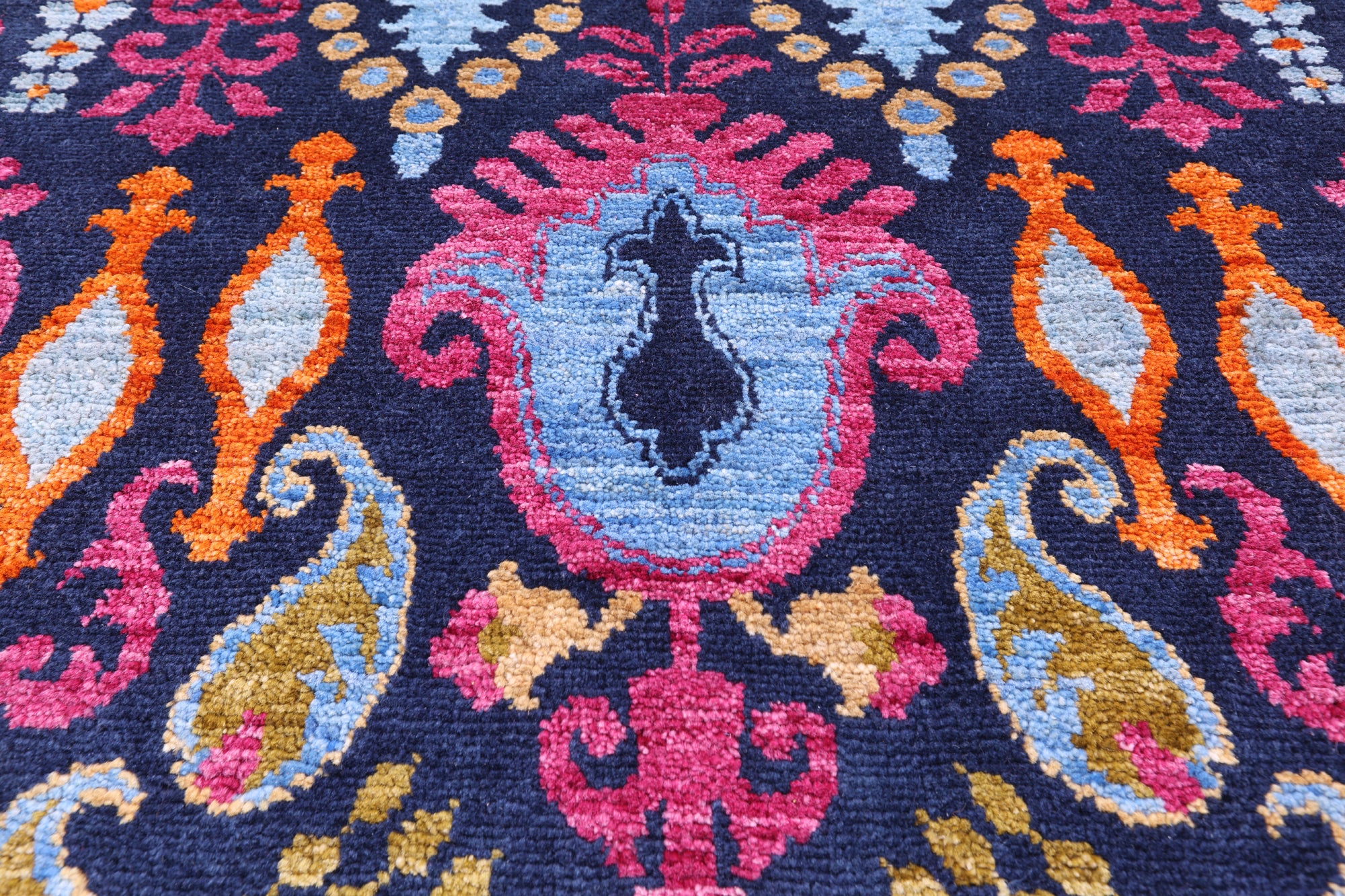 William Morris Hand Knotted Wool Area Rug - 7' 10" X 10' 1'' - Golden Nile