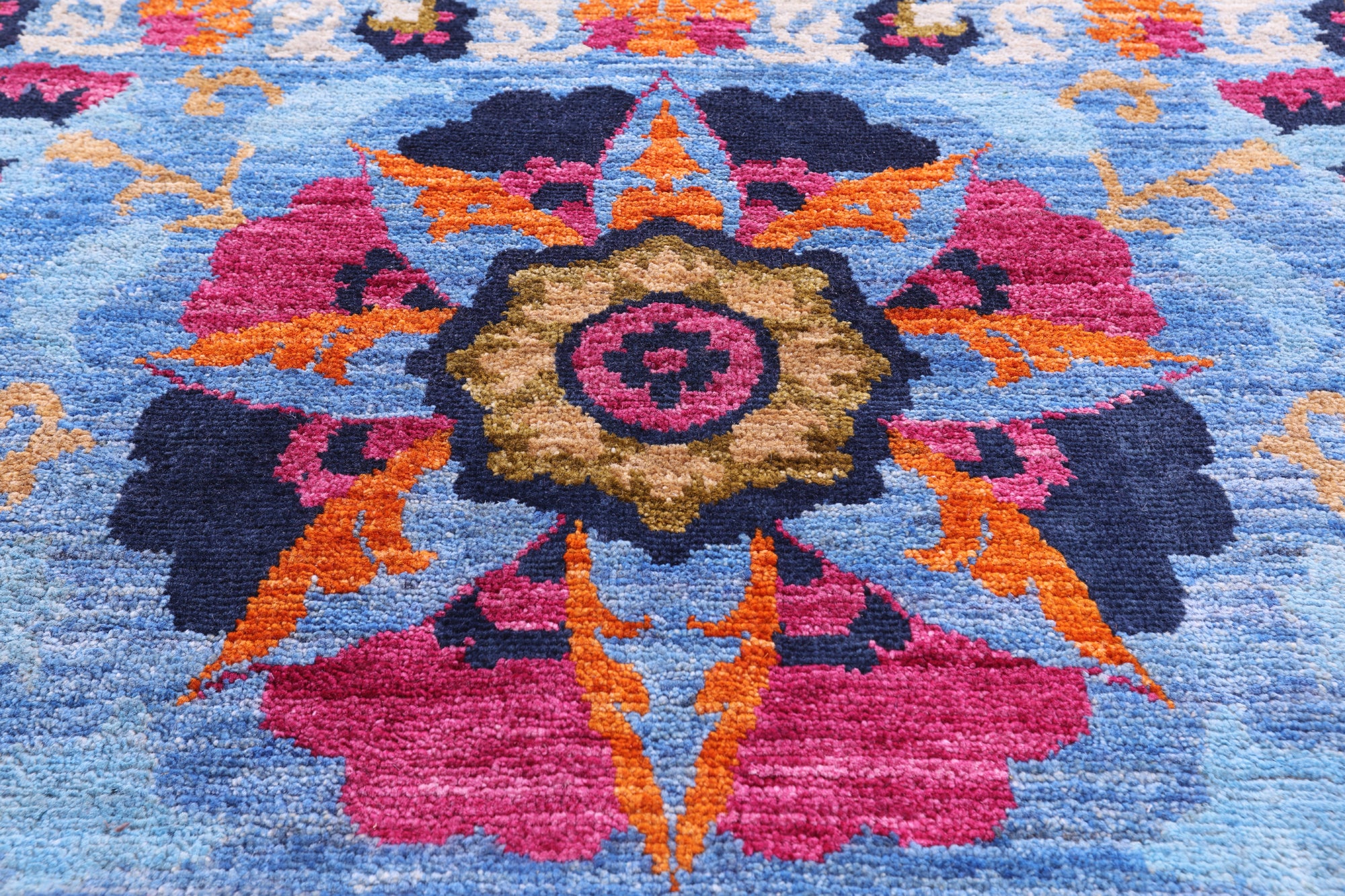 William Morris Hand Knotted Wool Area Rug - 7' 10" X 10' 1'' - Golden Nile