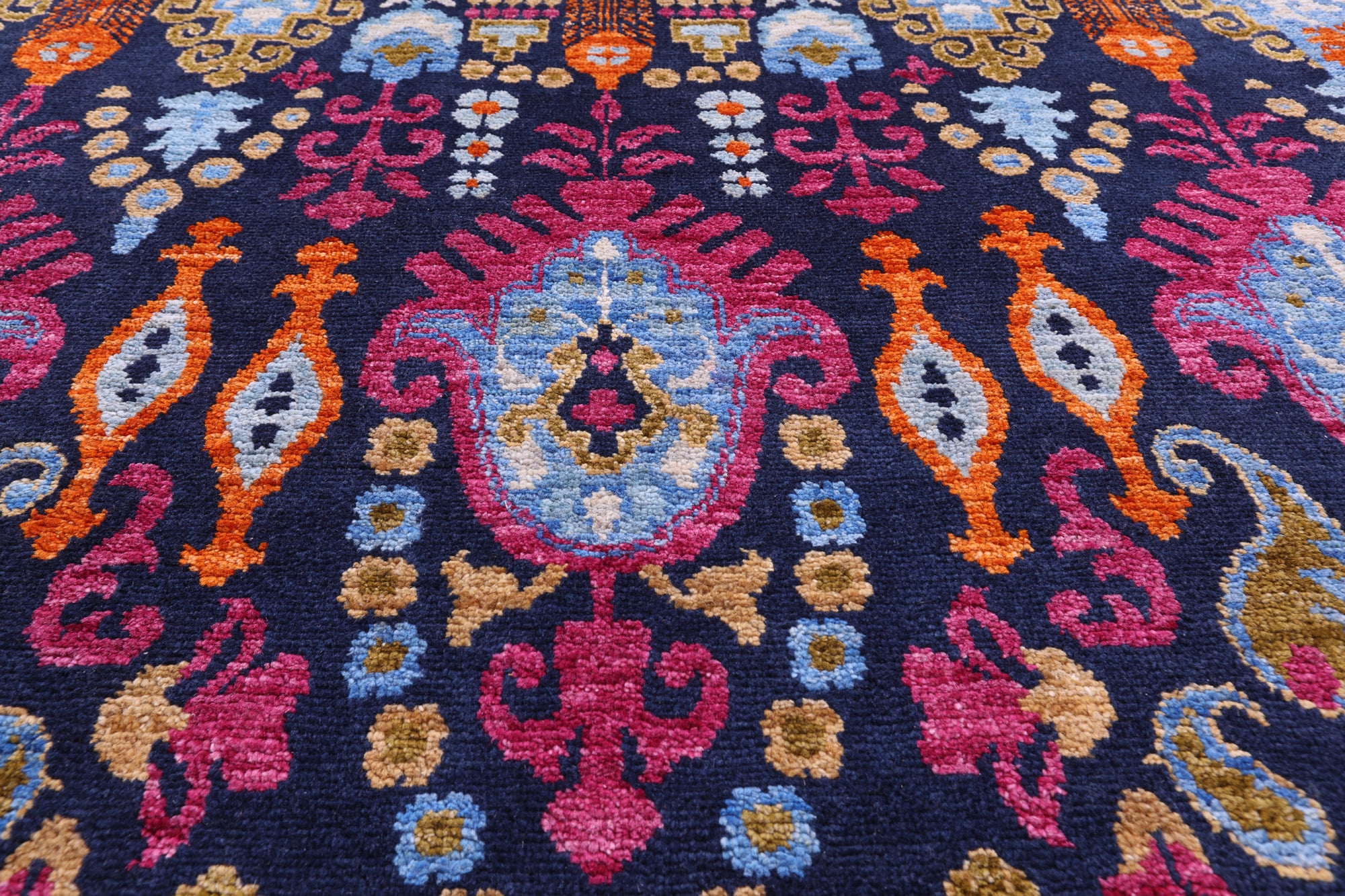 William Morris Hand Knotted Wool Area Rug - 7' 10" X 10' 1'' - Golden Nile