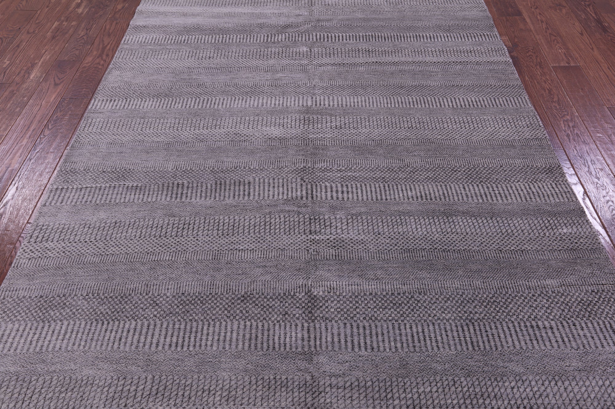 Savannah Grass Hand Knotted Wool & Silk Rug - 6' 1" X 9' 5" - Golden Nile