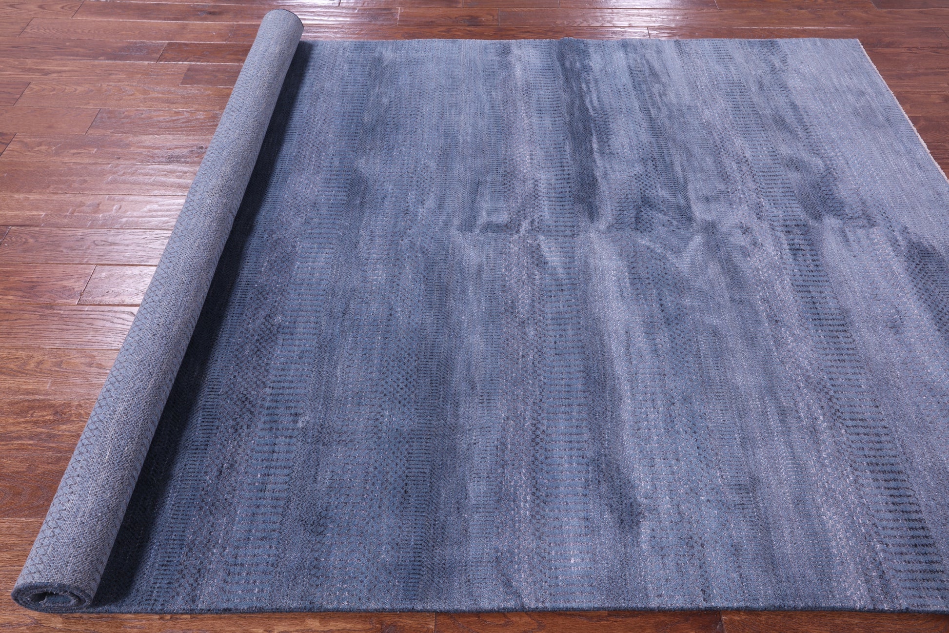 Blue Savannah Grass Handmade Wool & Silk Rug - 6' 0" X 9' 0" - Golden Nile