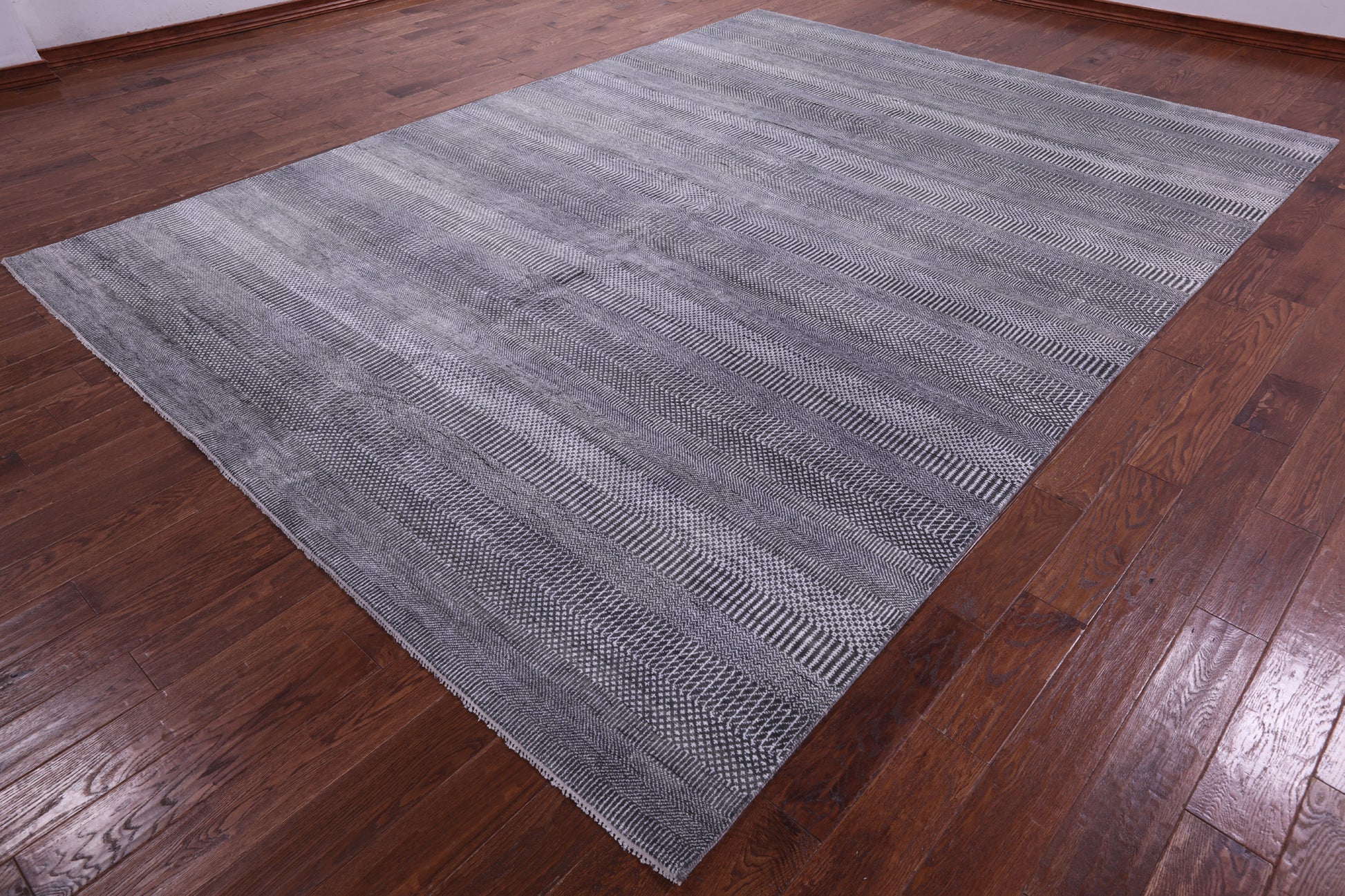 Grey Savannah Grass Hand Knotted Wool & Silk Rug - 9' 0" X 12' 2" - Golden Nile