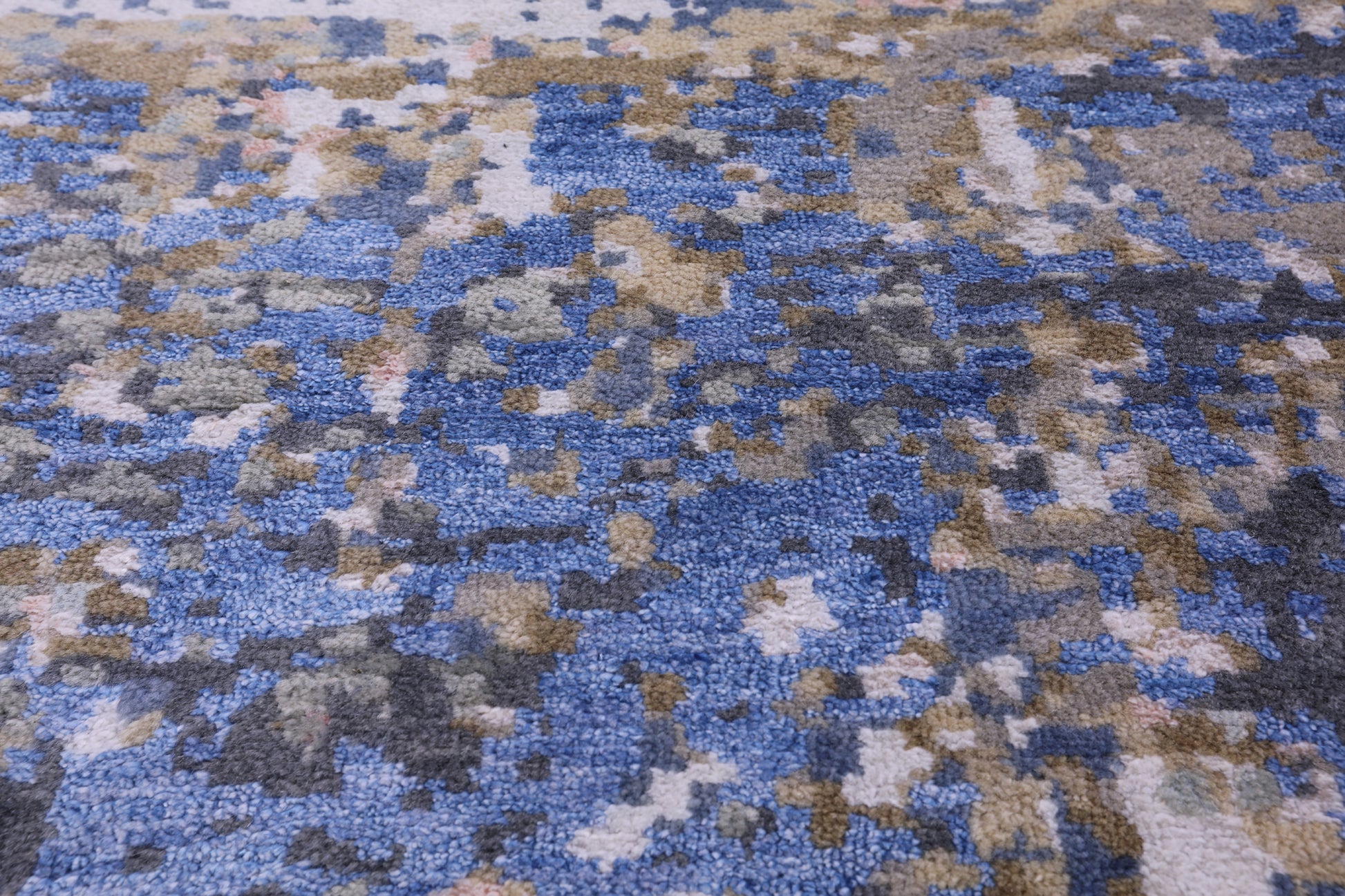 Abstract Contemporary Handmade Wool & Silk Rug - 8' 1" X 10' 1" - Golden Nile