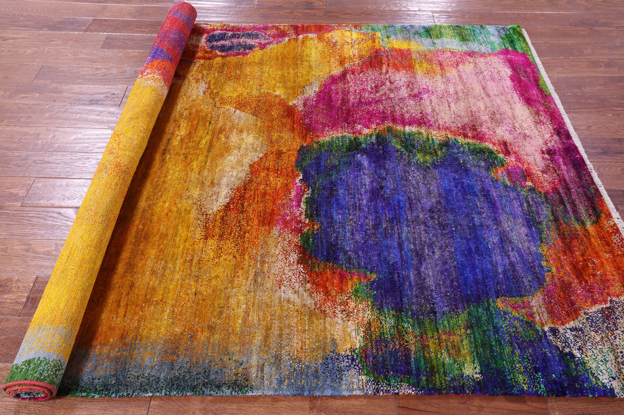 Abstract Modern Hand Knotted 100% Silk Rug - 5' 7" X 7' 7"