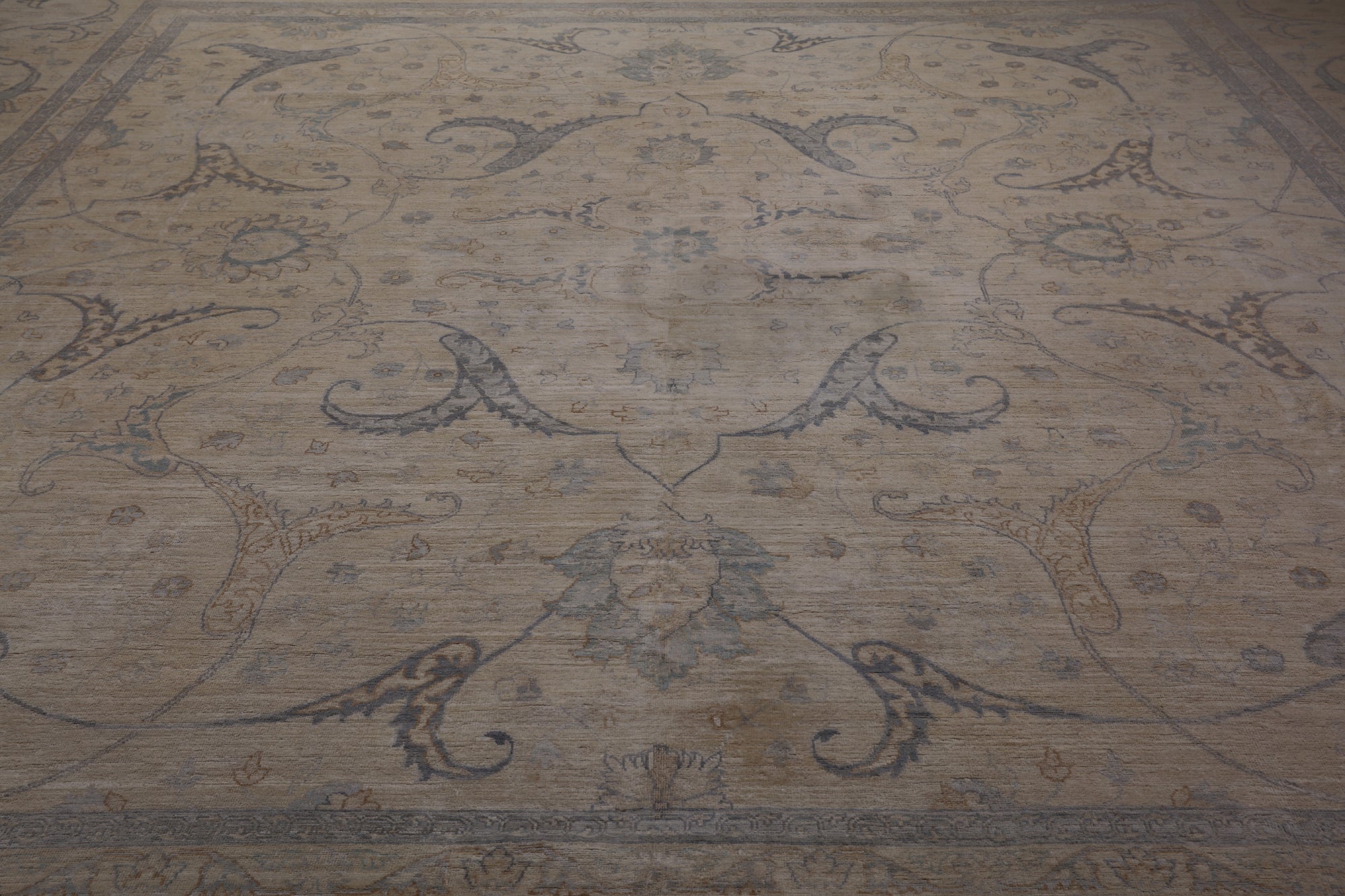 Ivory Square Turkish Oushak Hand Knotted Wool Rug - 15' 5" X 15' 8"