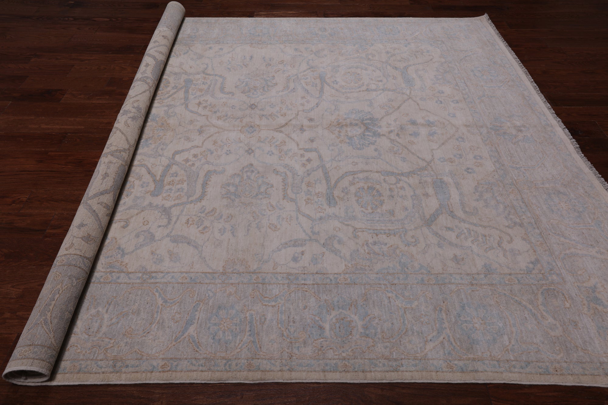 Ivory Turkish Oushak Hand Knotted Wool Rug - 8' 1" X 9' 7"