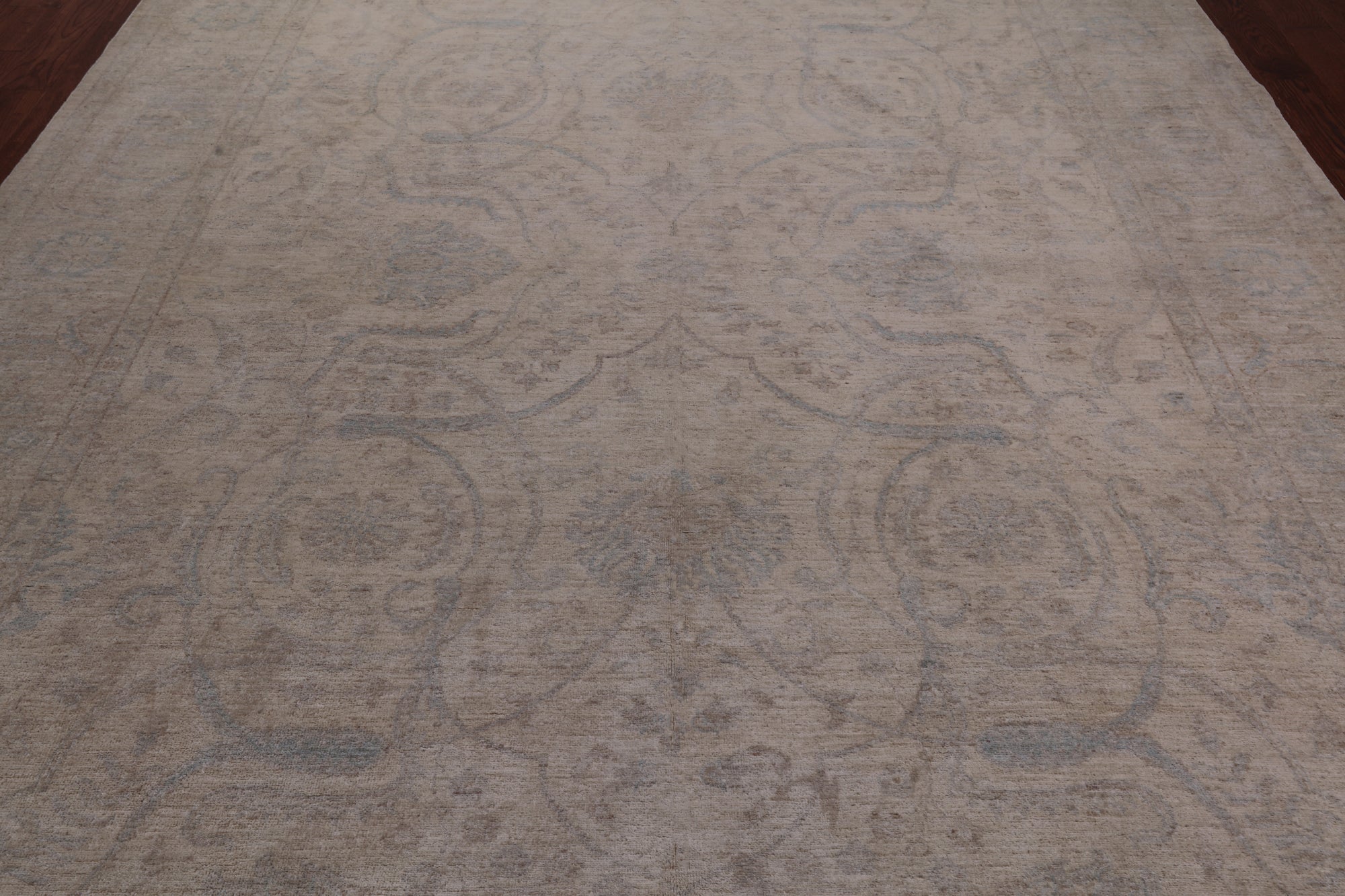 Ivory Turkish Oushak Hand Knotted Wool Rug - 8' 11" X 11' 9"