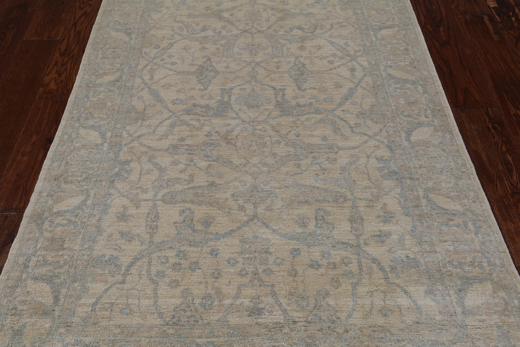Ivory Turkish Oushak Handmade Wool Rug - 3' 10" X 5' 9"