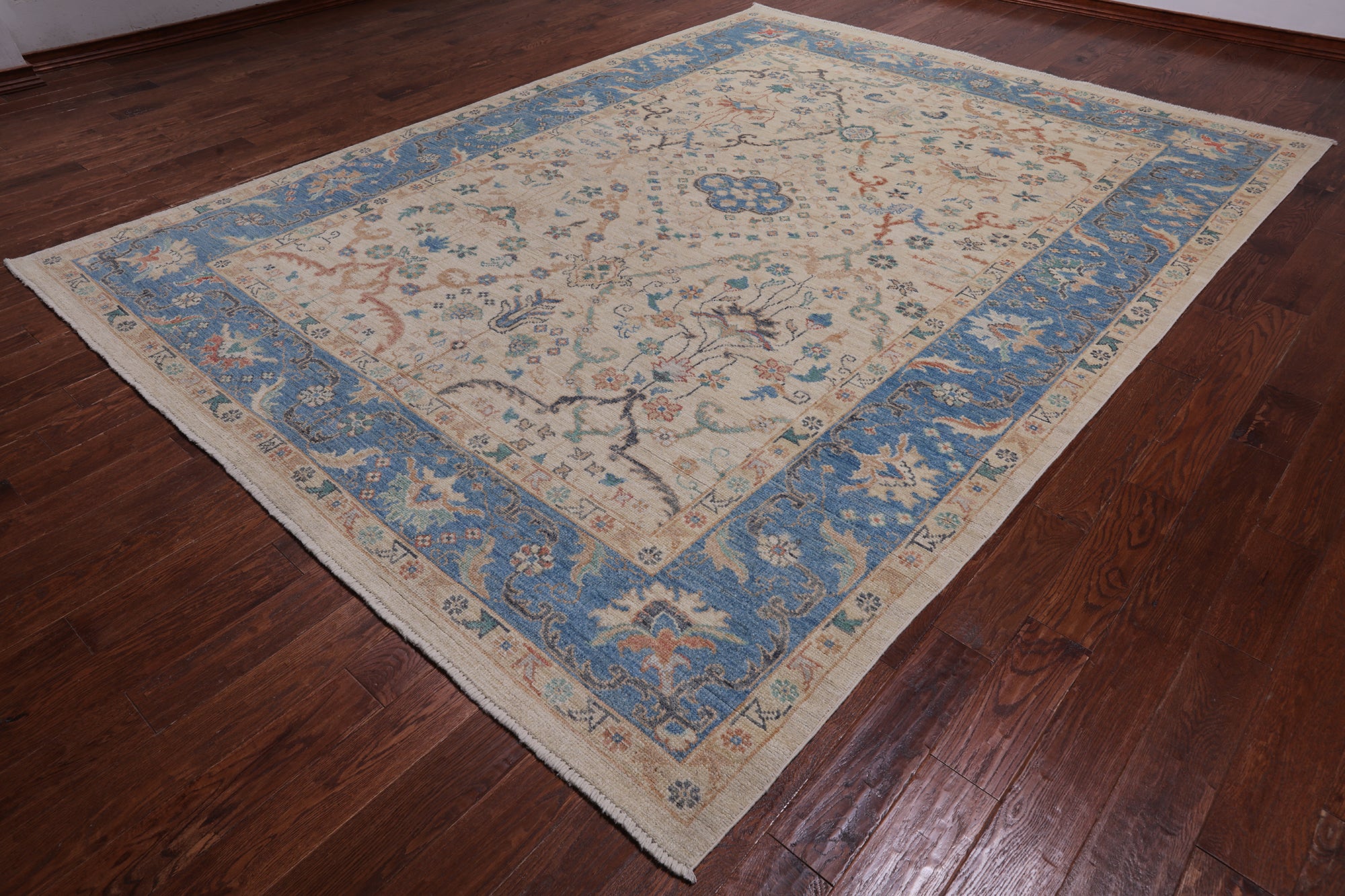 Ivory Turkish Oushak Hand Knotted Wool Rug - 9' 1" X 11' 11"