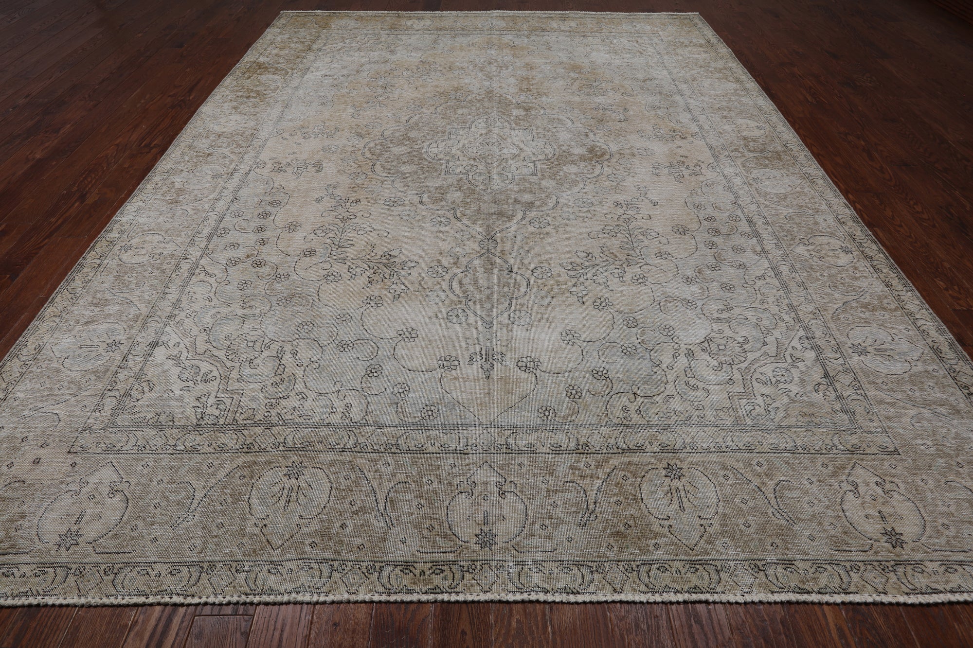SUPER SALE Ivory Persian Vintage White Wash Hand Knotted Wool Rug - 9' 8" X 12' 3"