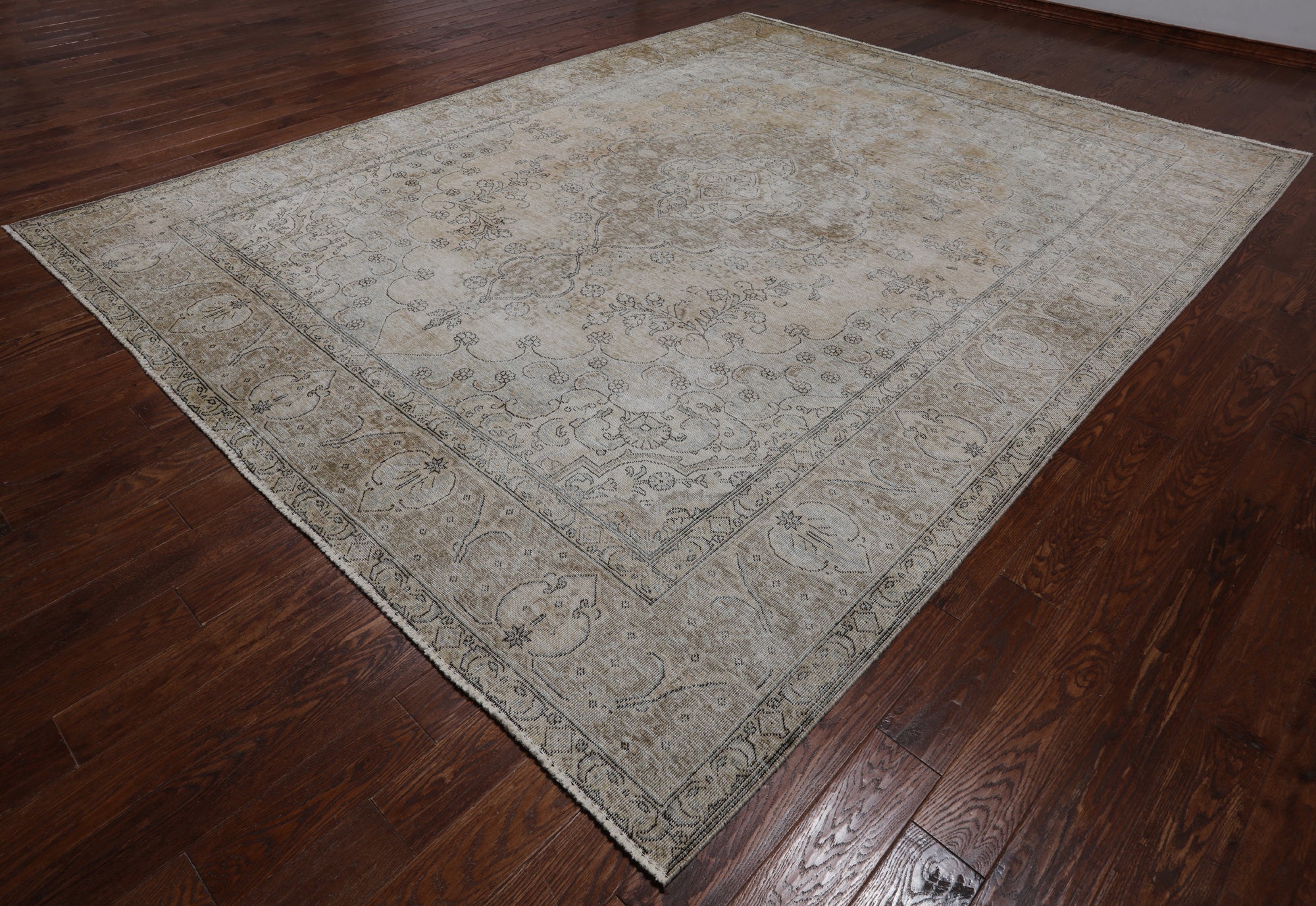 SUPER SALE Ivory Persian Vintage White Wash Hand Knotted Wool Rug - 9' 8" X 12' 3"