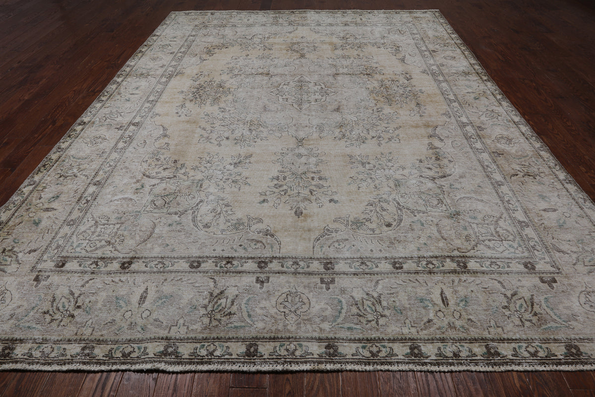 SUPER SALE Ivory Persian Vintage White Wash Hand Knotted Wool Rug - 9' 9" X 12' 2"