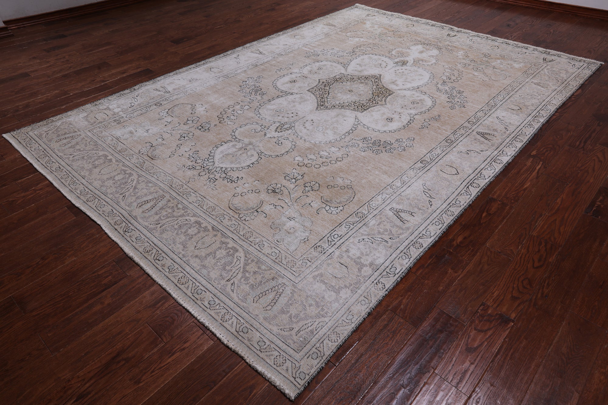 SUPER SALE Ivory Persian Vintage White Wash Hand Knotted Wool Rug - 7' 11" X 11' 6"