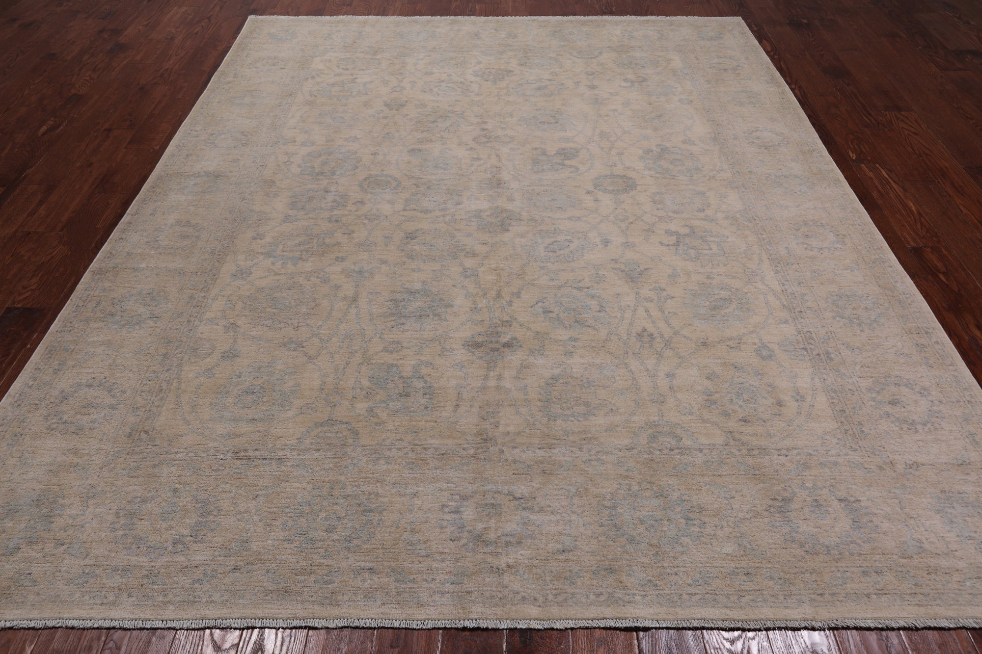 Ivory Turkish Oushak Hand Knotted Wool Rug - 8' 0" X 9' 7"