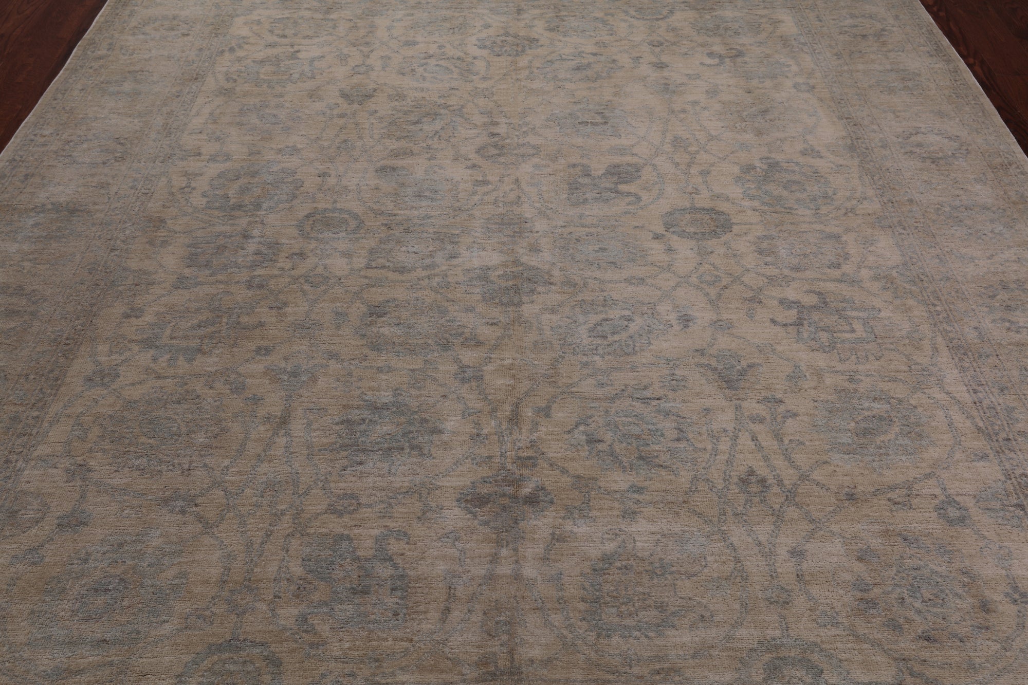 Ivory Turkish Oushak Hand Knotted Wool Rug - 8' 0" X 9' 7"