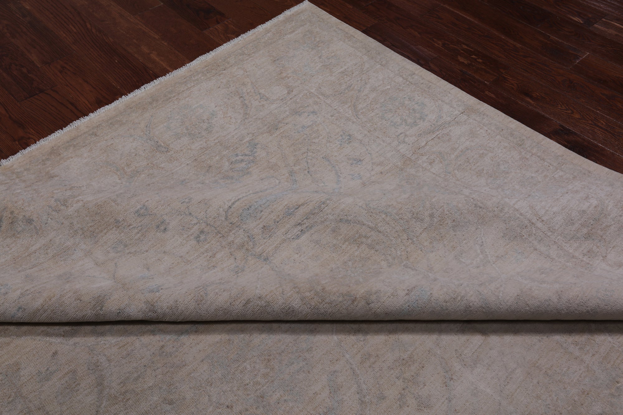 Ivory Turkish Oushak Hand Knotted Wool Rug - 7' 11" X 9' 8"