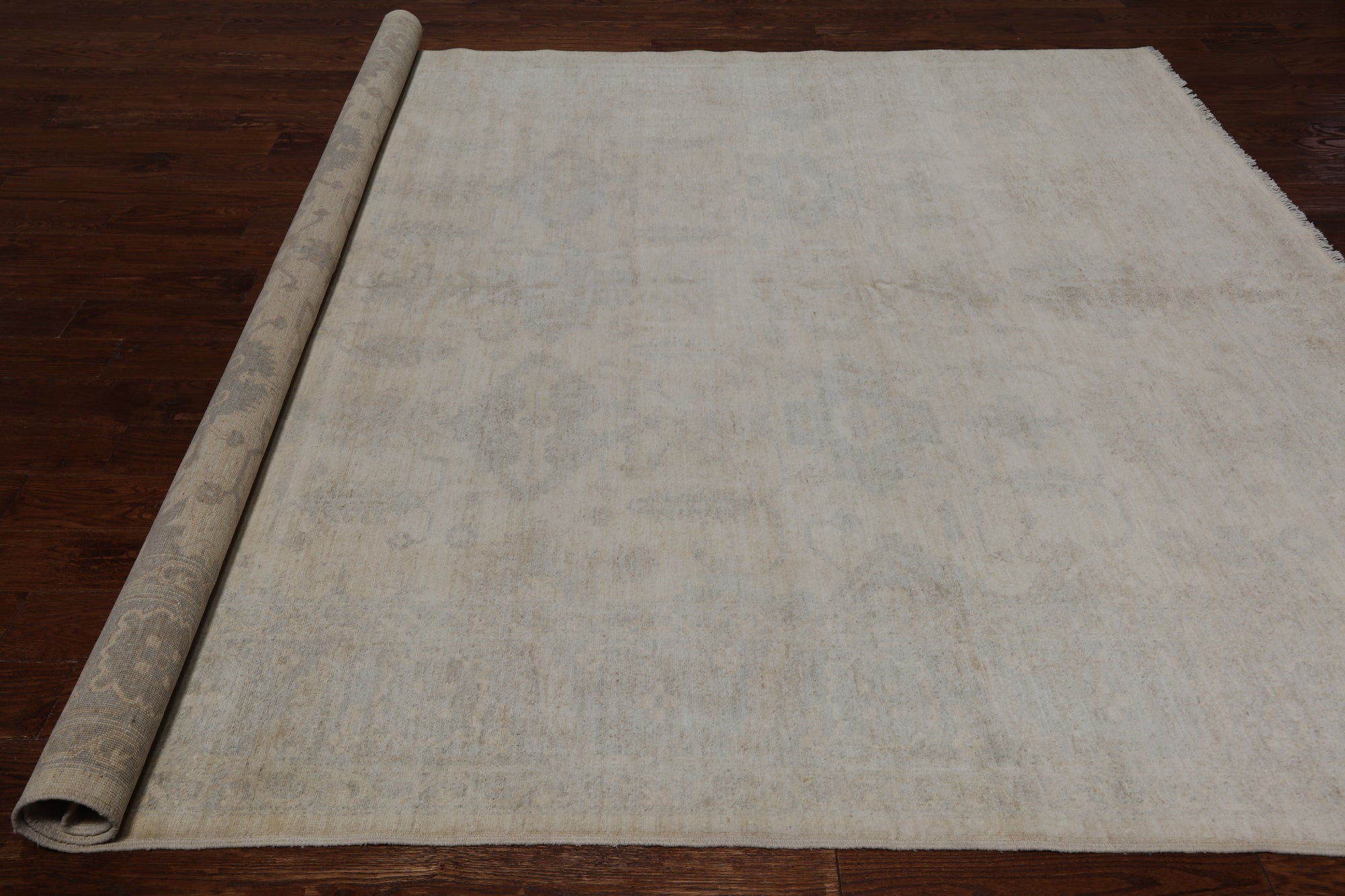 Ivory Turkish Oushak Hand Knotted Wool Rug - 8' 1" X 9' 7"
