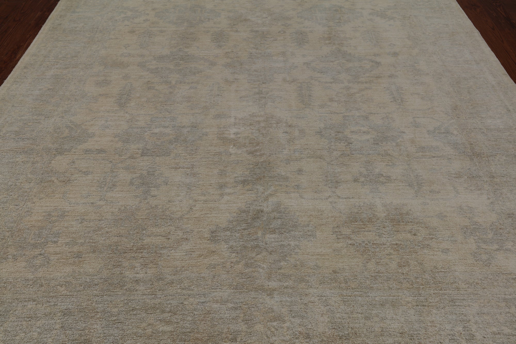 Ivory Turkish Oushak Hand Knotted Wool Rug - 8' 1" X 9' 7"