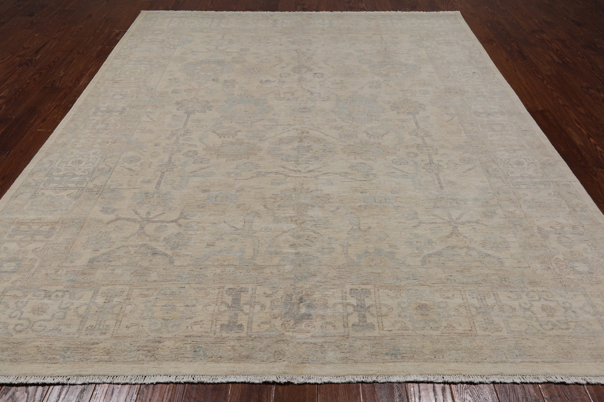 Ivory Turkish Oushak Hand Knotted Wool Rug - 7' 11" X 9' 6"