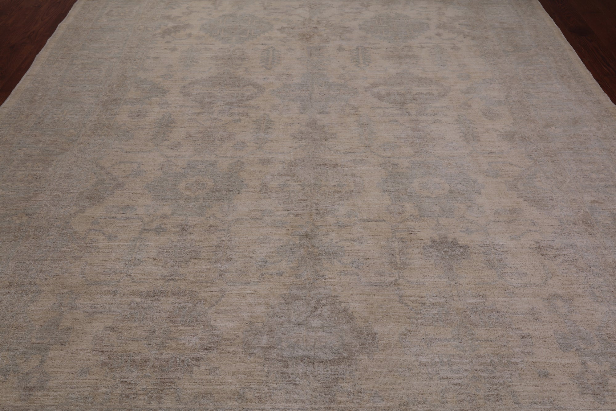 Ivory Turkish Oushak Hand Knotted Wool Rug - 8' 10" X 11' 7"