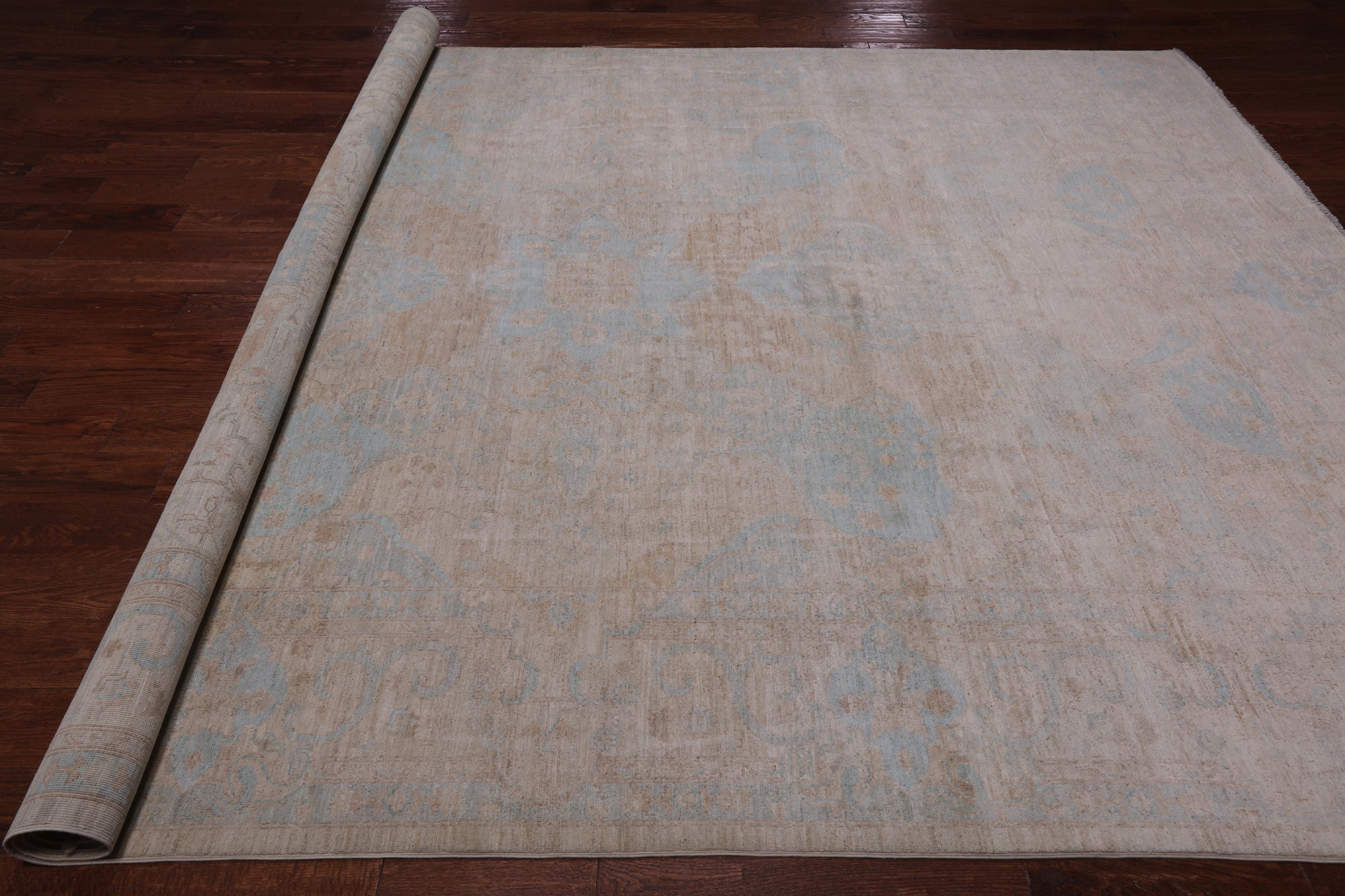 Ivory Turkish Oushak Hand Knotted Wool Rug - 8' 7" X 11' 9"