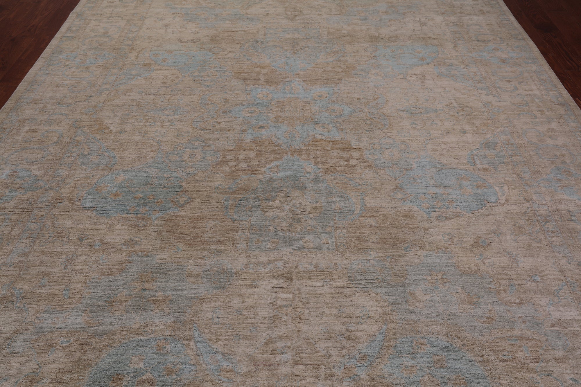 Ivory Turkish Oushak Hand Knotted Wool Rug - 8' 7" X 11' 9"