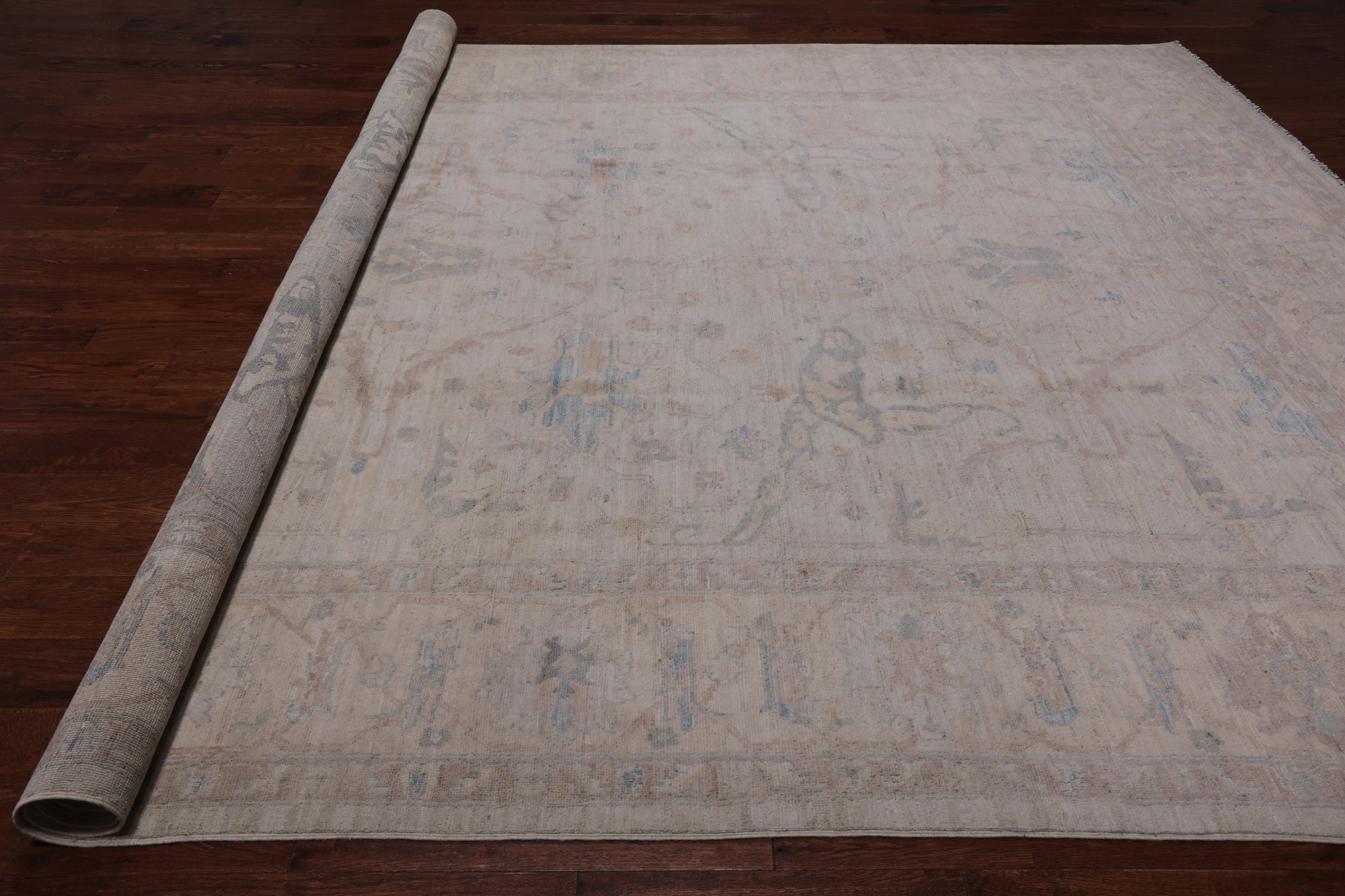 Ivory Turkish Oushak Hand Knotted Wool Rug - 9' 7" X 13' 4"