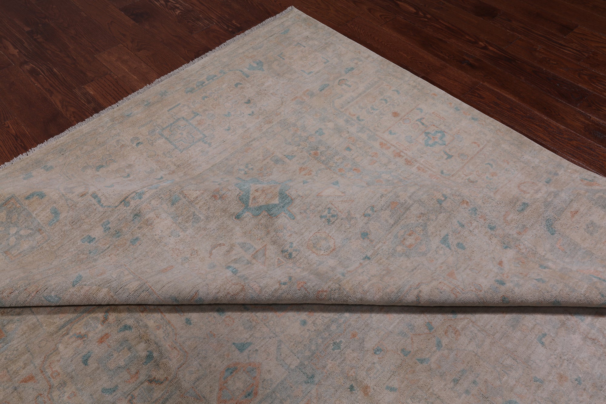 Ivory Turkish Oushak Hand Knotted Wool Rug - 9' 6" X 13' 7"
