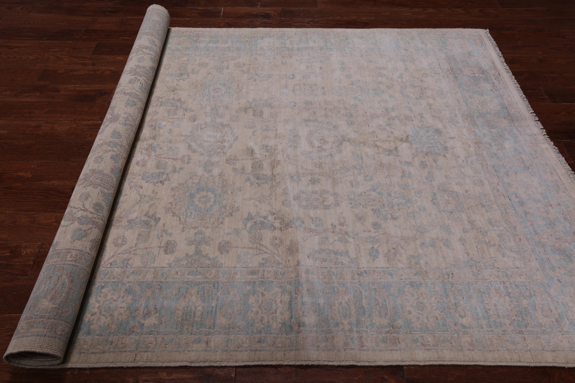 Ivory Turkish Oushak Hand Knotted Wool Rug - 6' 0" X 9' 1"
