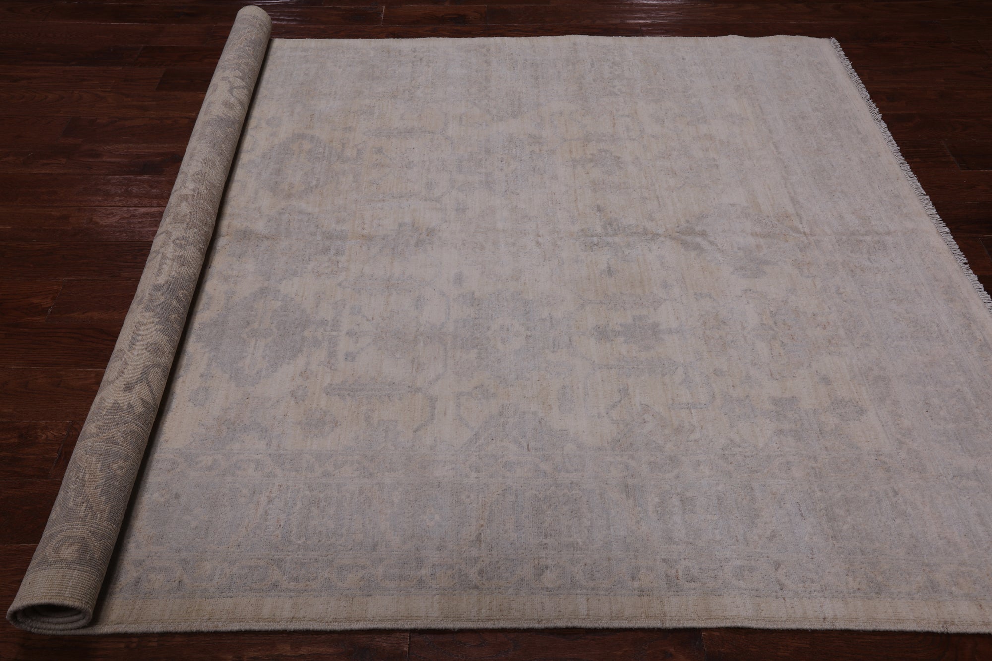 Ivory Turkish Oushak Hand Knotted Wool Rug - 6' 0" X 8' 10"