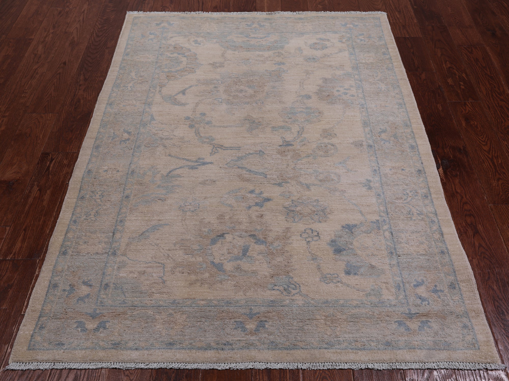 Ivory Turkish Oushak Hand Knotted Wool Rug - 4' 2" X 5' 8"