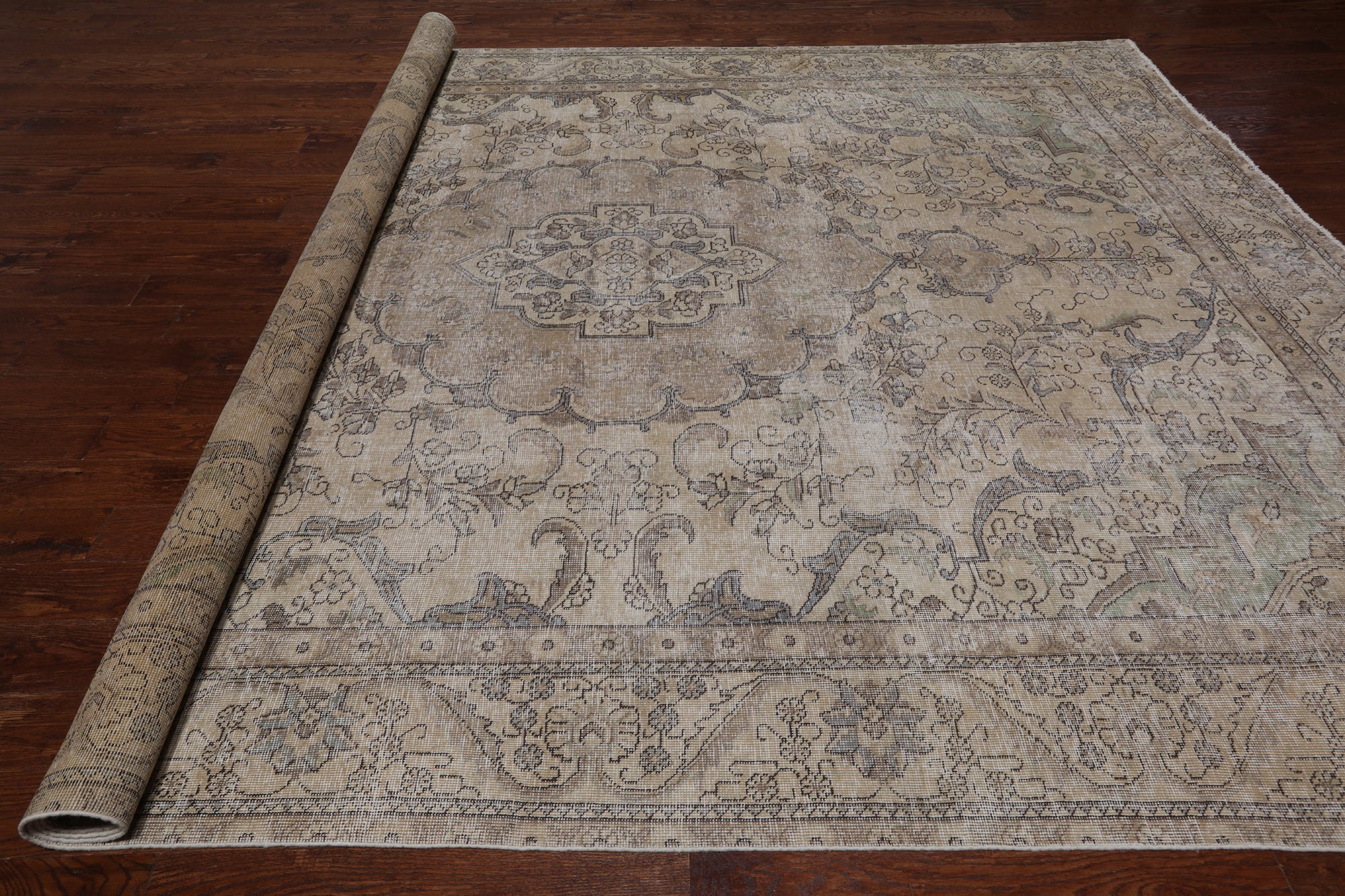 SUPER SALE Persian Vintage White Wash Hand Knotted Wool Area Rug - 9' 5" X 12' 3"