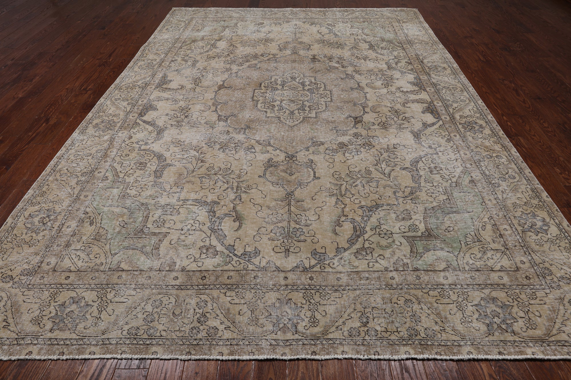 SUPER SALE Persian Vintage White Wash Hand Knotted Wool Area Rug - 9' 5" X 12' 3"