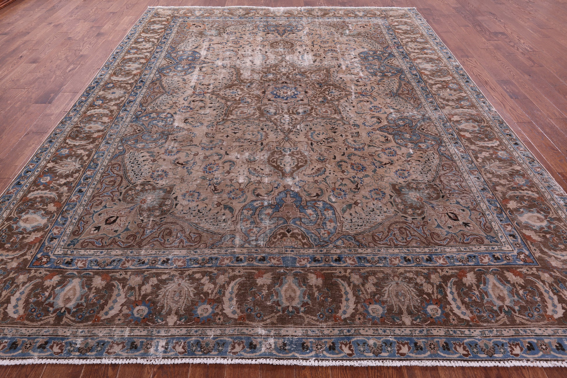 Persian Vintage White Wash Hand-Knotted Wool Rug - 9' 7" X 12' 9" - Golden Nile