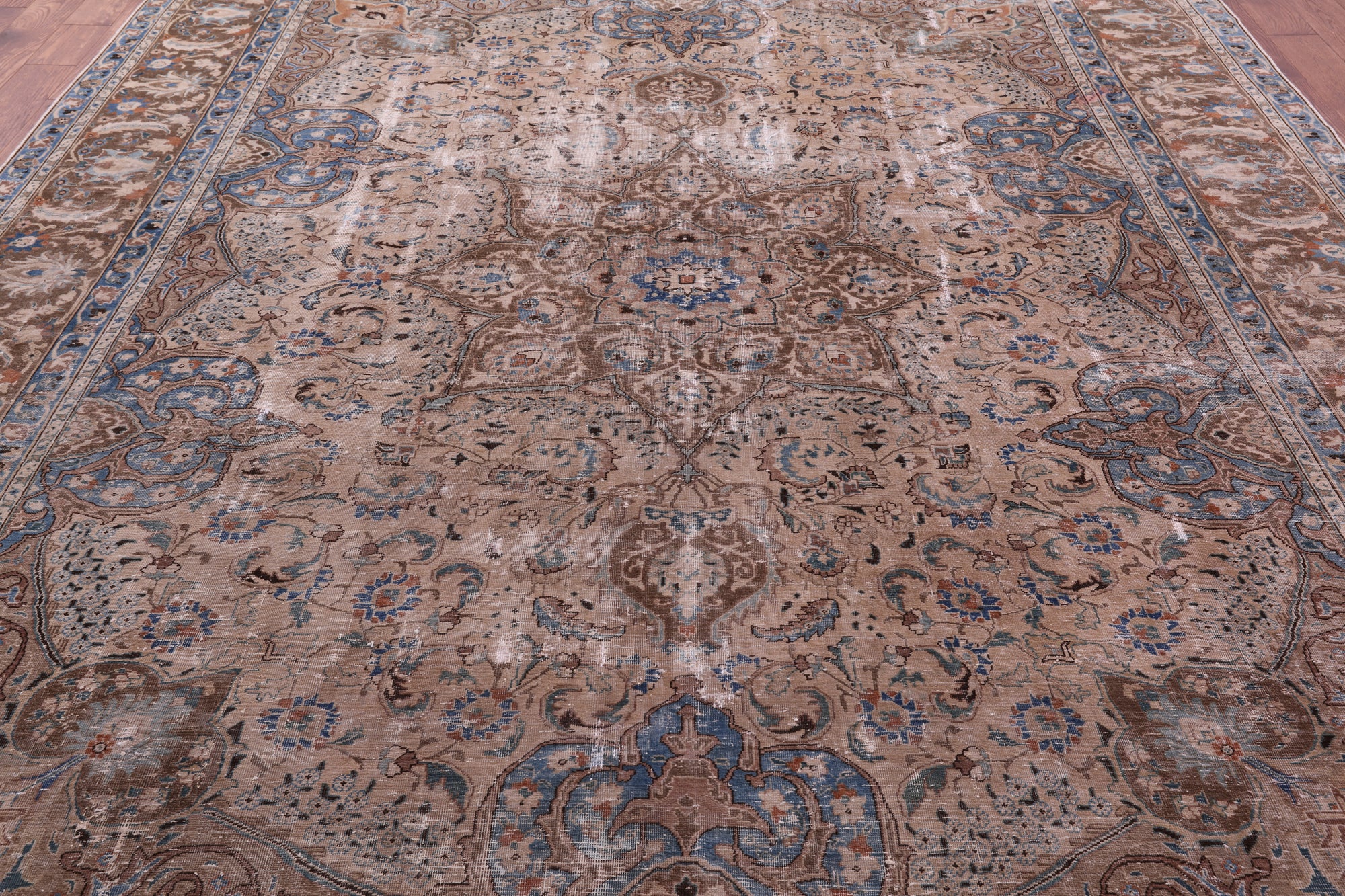Persian Vintage White Wash Hand-Knotted Wool Rug - 9' 7" X 12' 9" - Golden Nile
